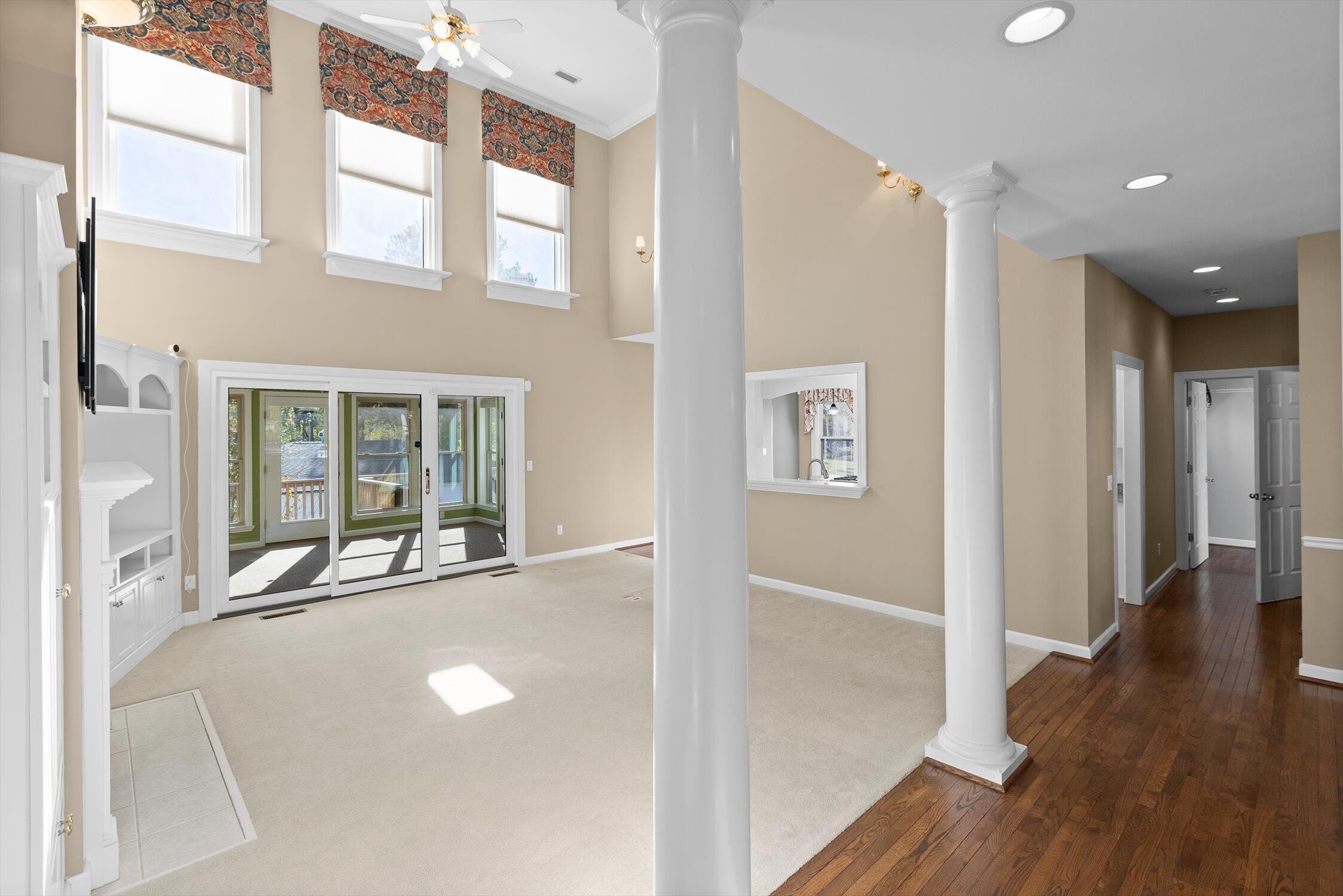 8106 Carriage Xing Lane