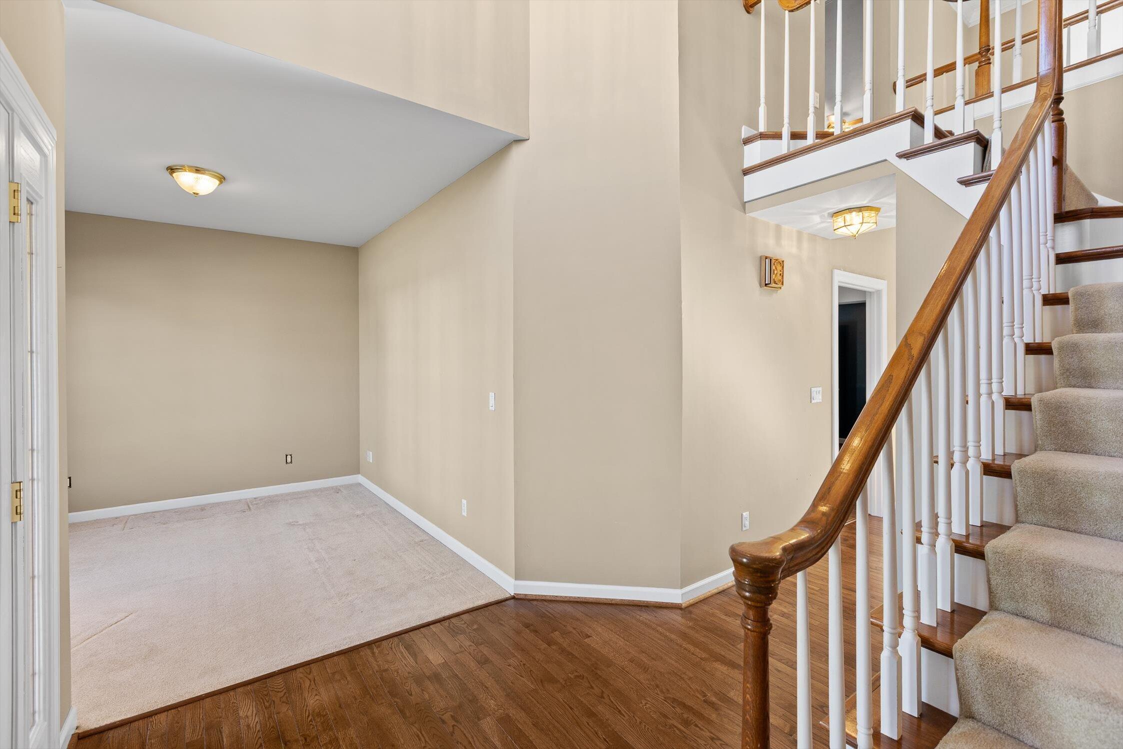 8106 Carriage Xing Lane