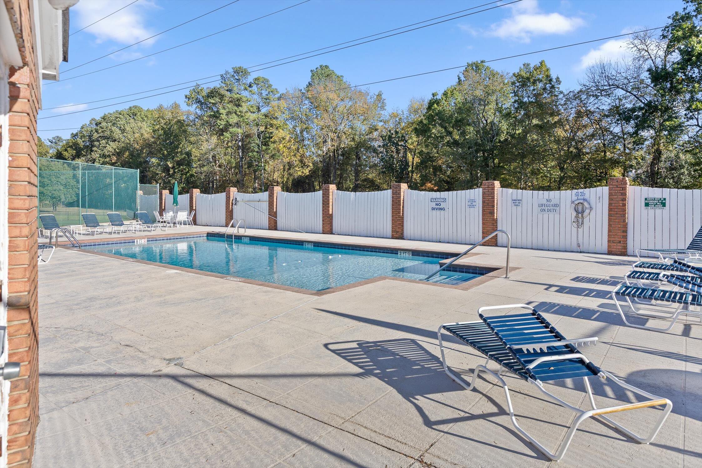 8106 Carriage Xing Lane