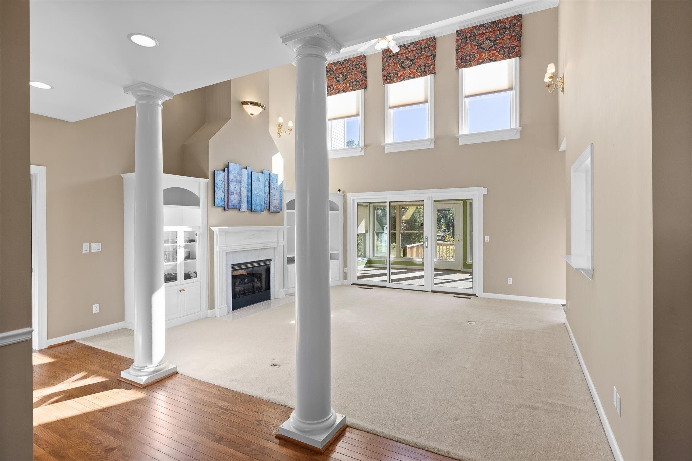 8106 Carriage Xing Lane