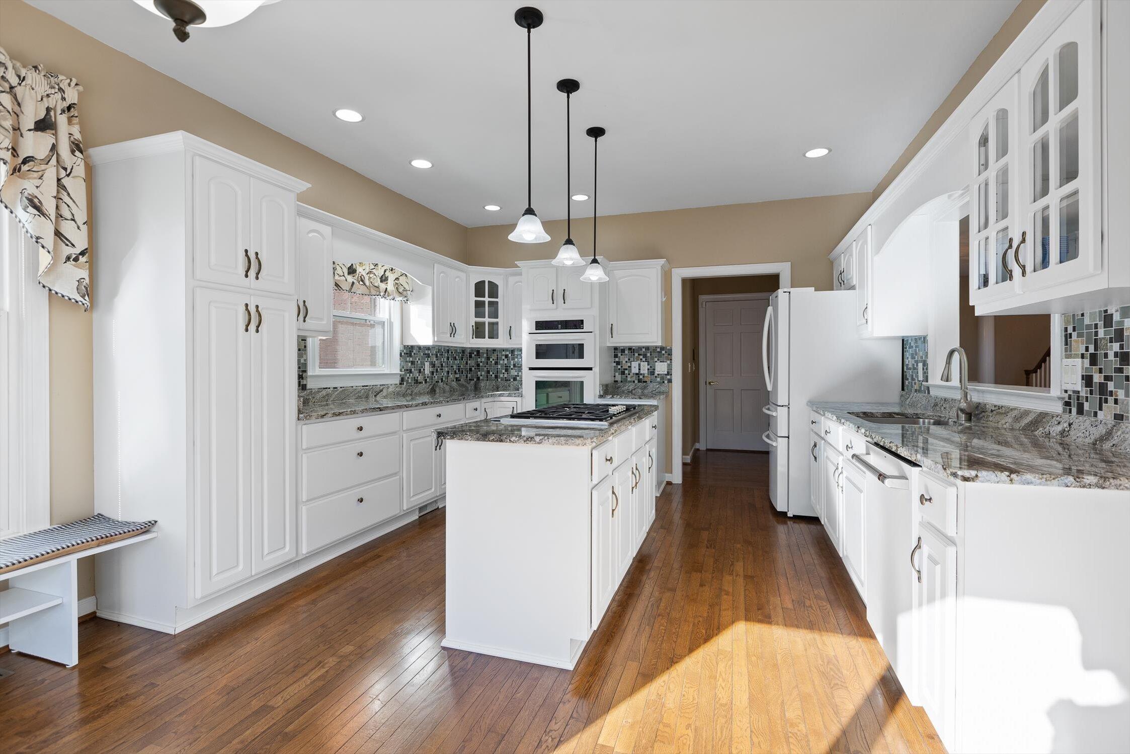 8106 Carriage Xing Lane