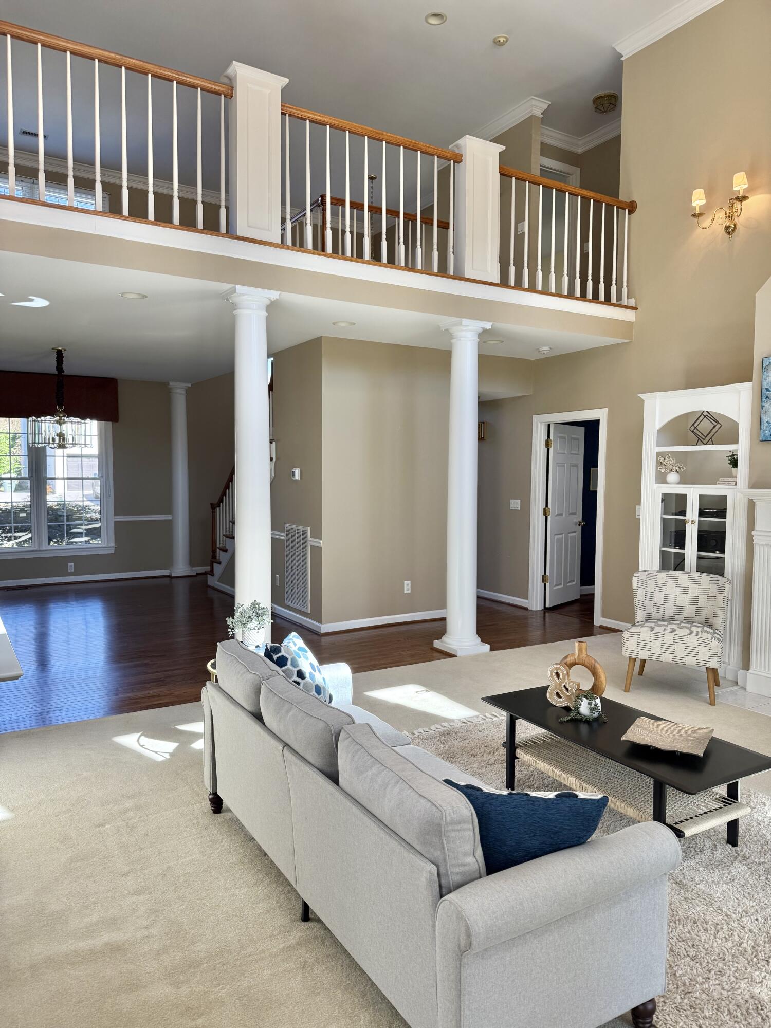 8106 Carriage Xing Lane