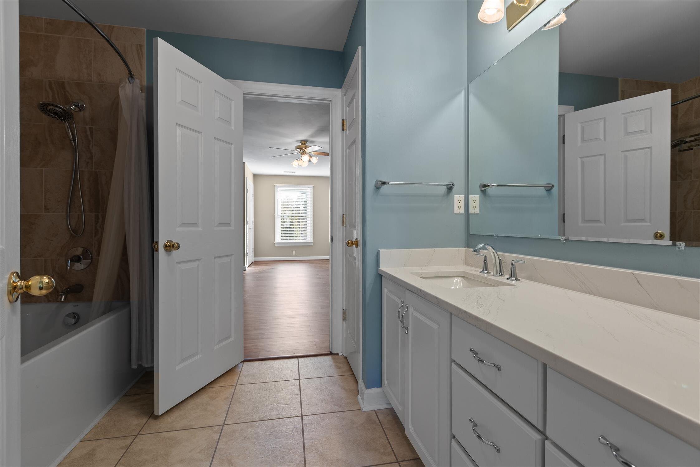 8106 Carriage Xing Lane