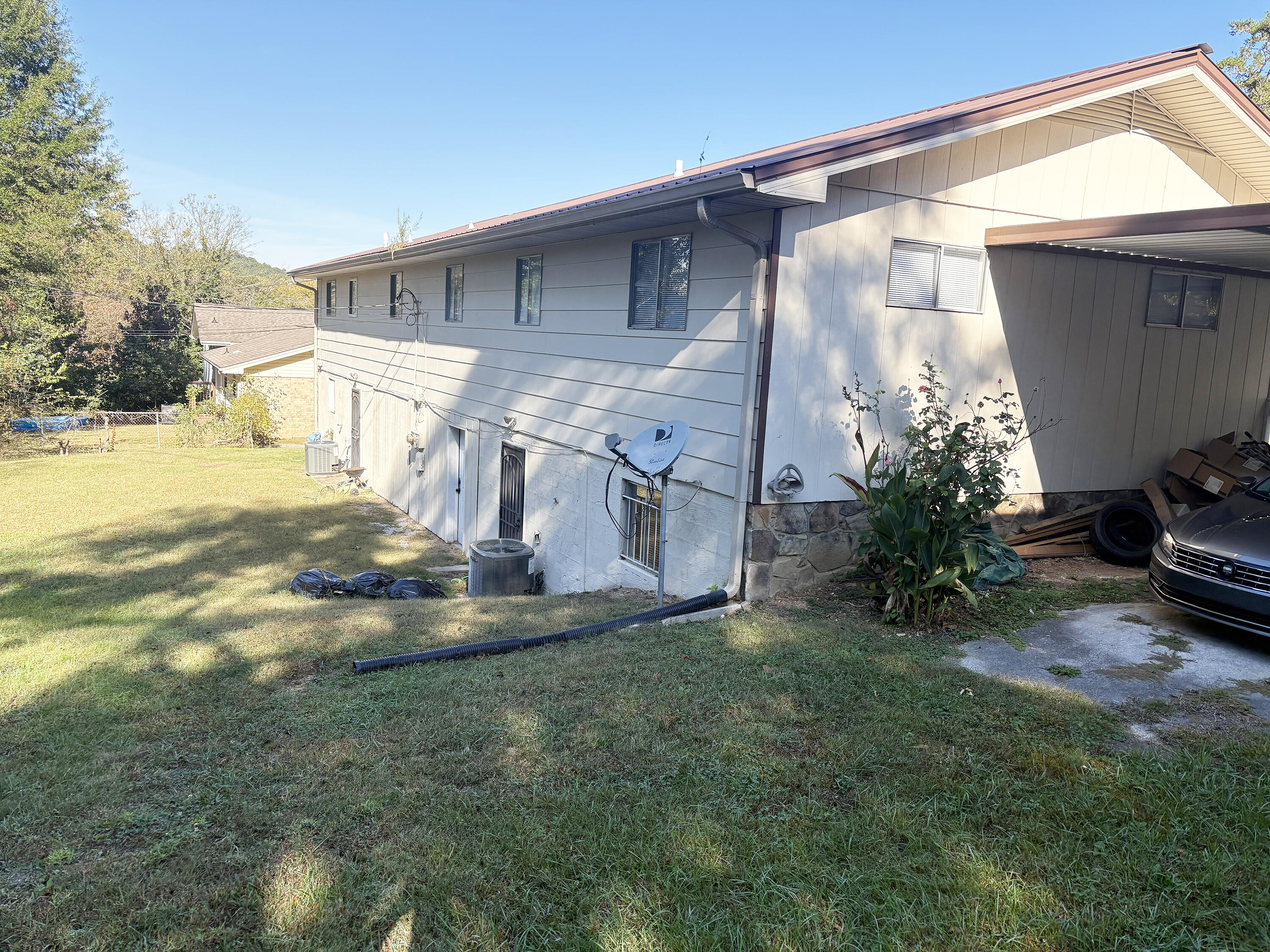 7156 Holland Lane, & 7158