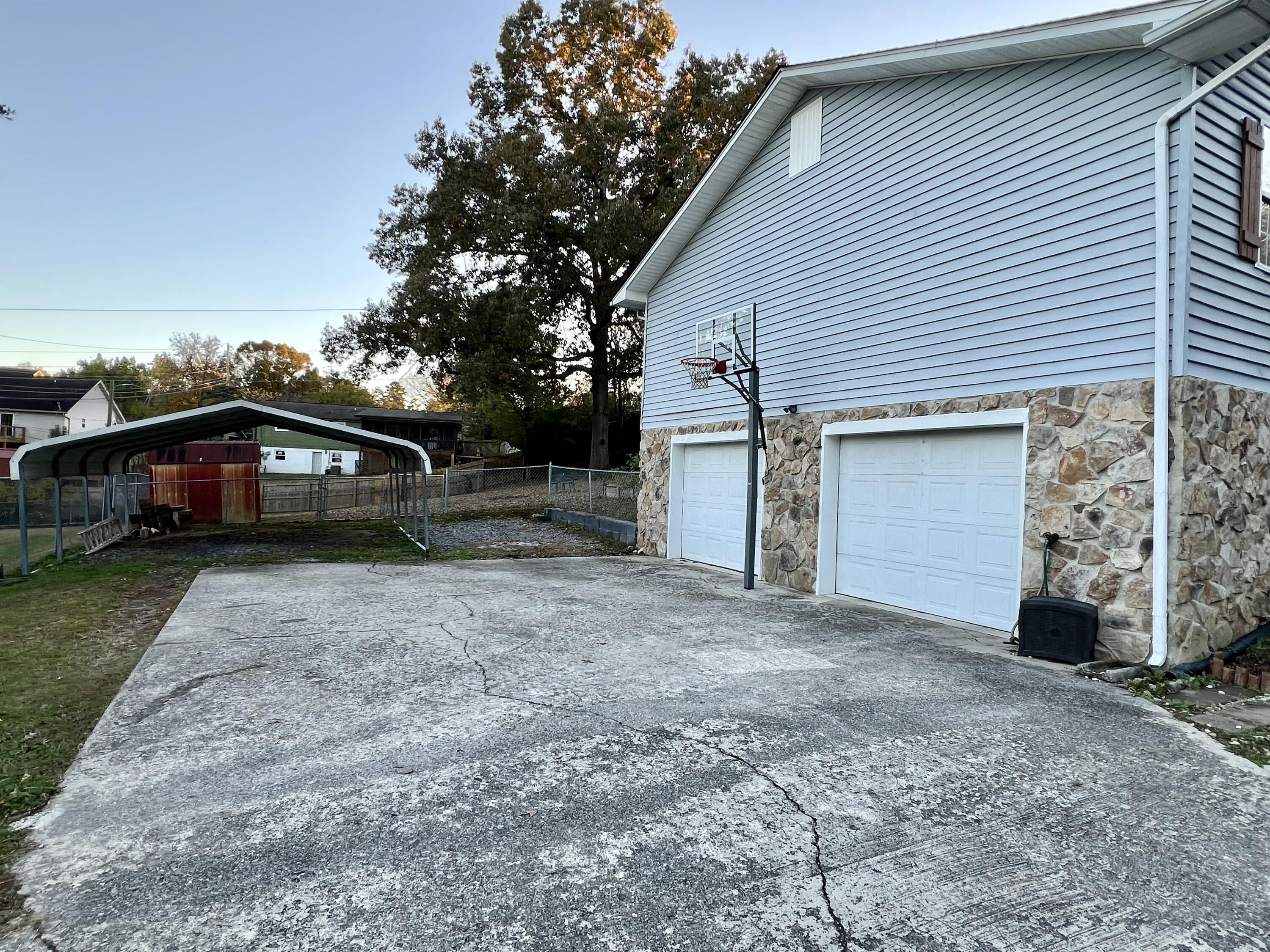 2316 Green Valley Road