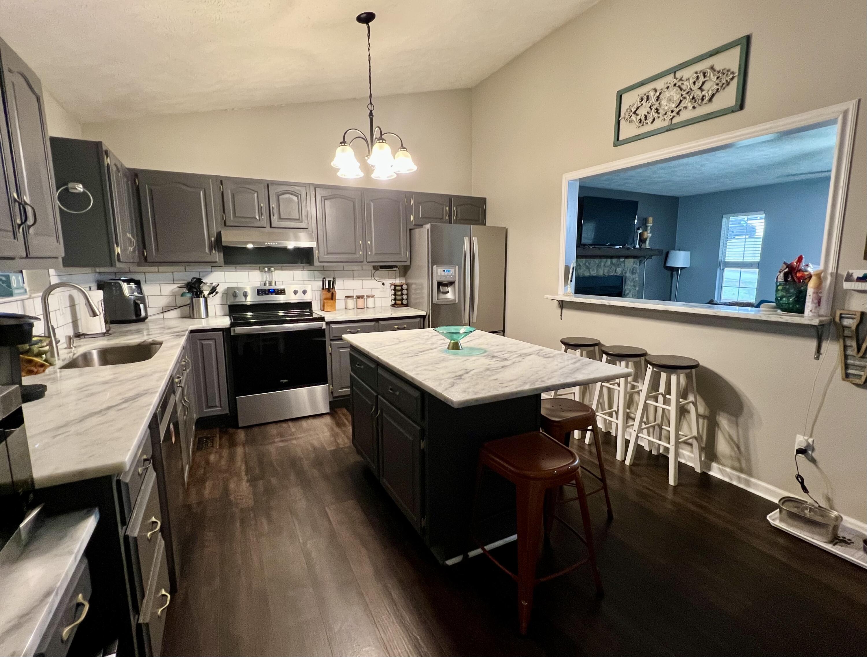 2316 Green Valley Road