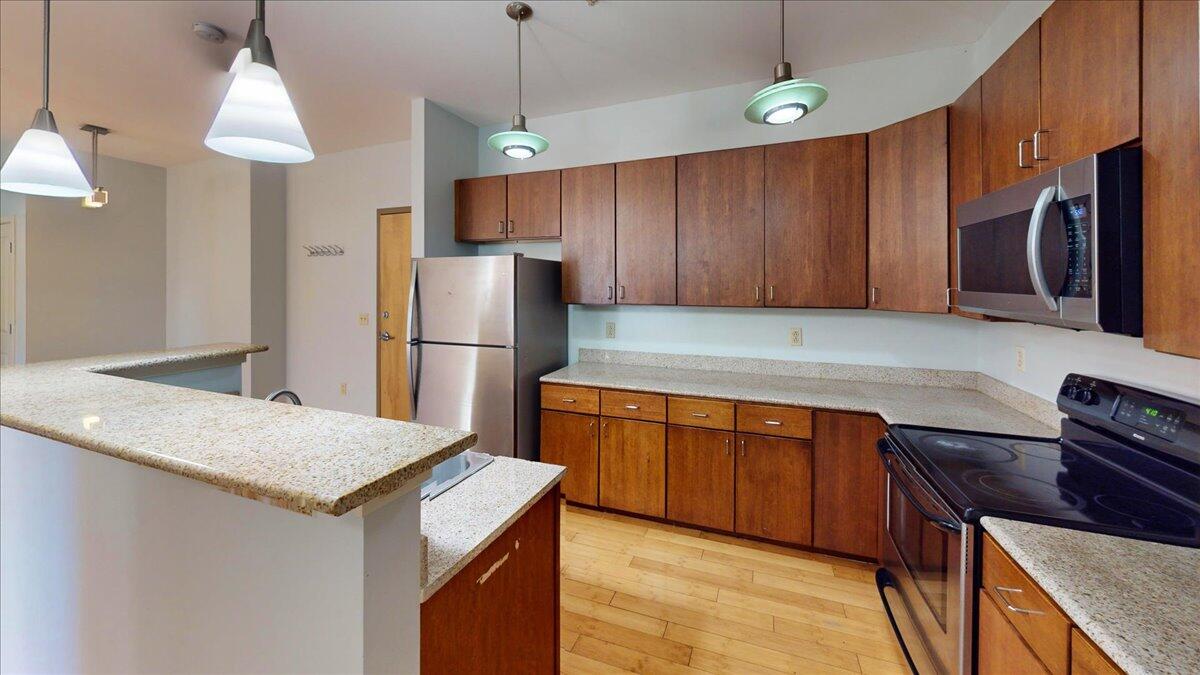 817 Flynn Street, 205