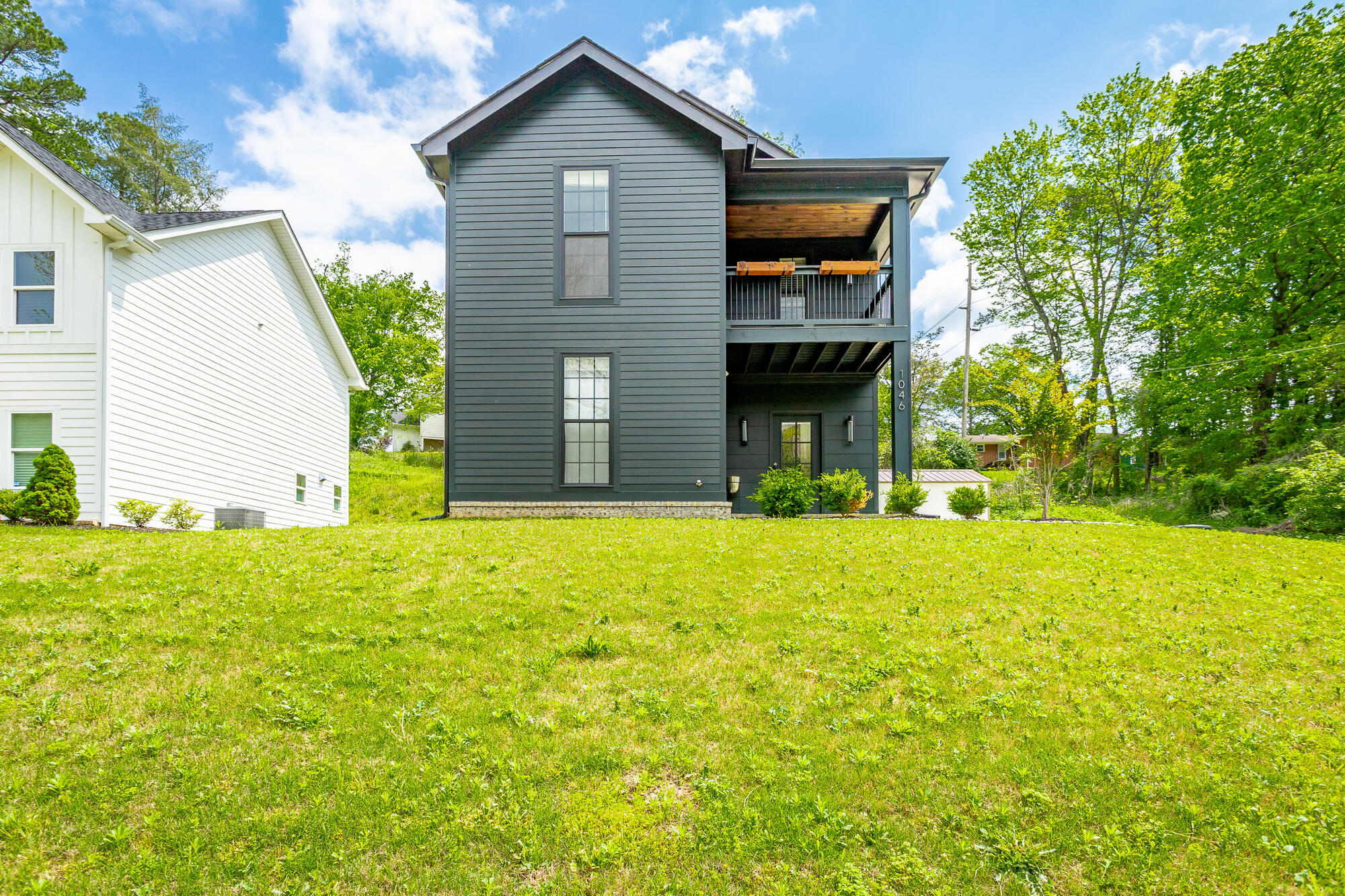 1046 S Seminole Drive