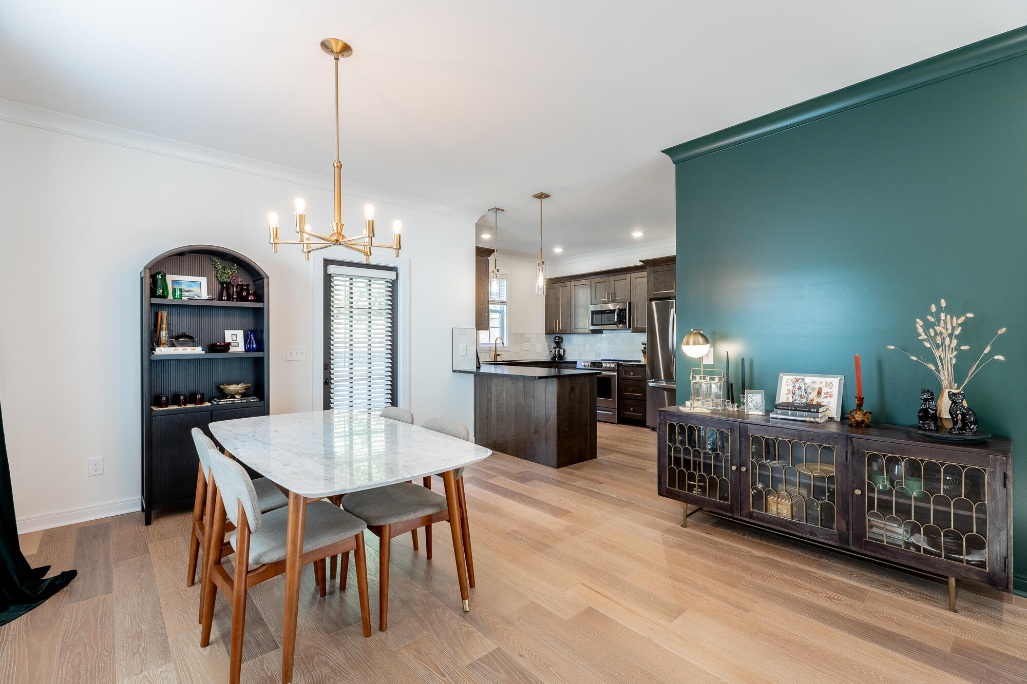 1046 S Seminole Drive