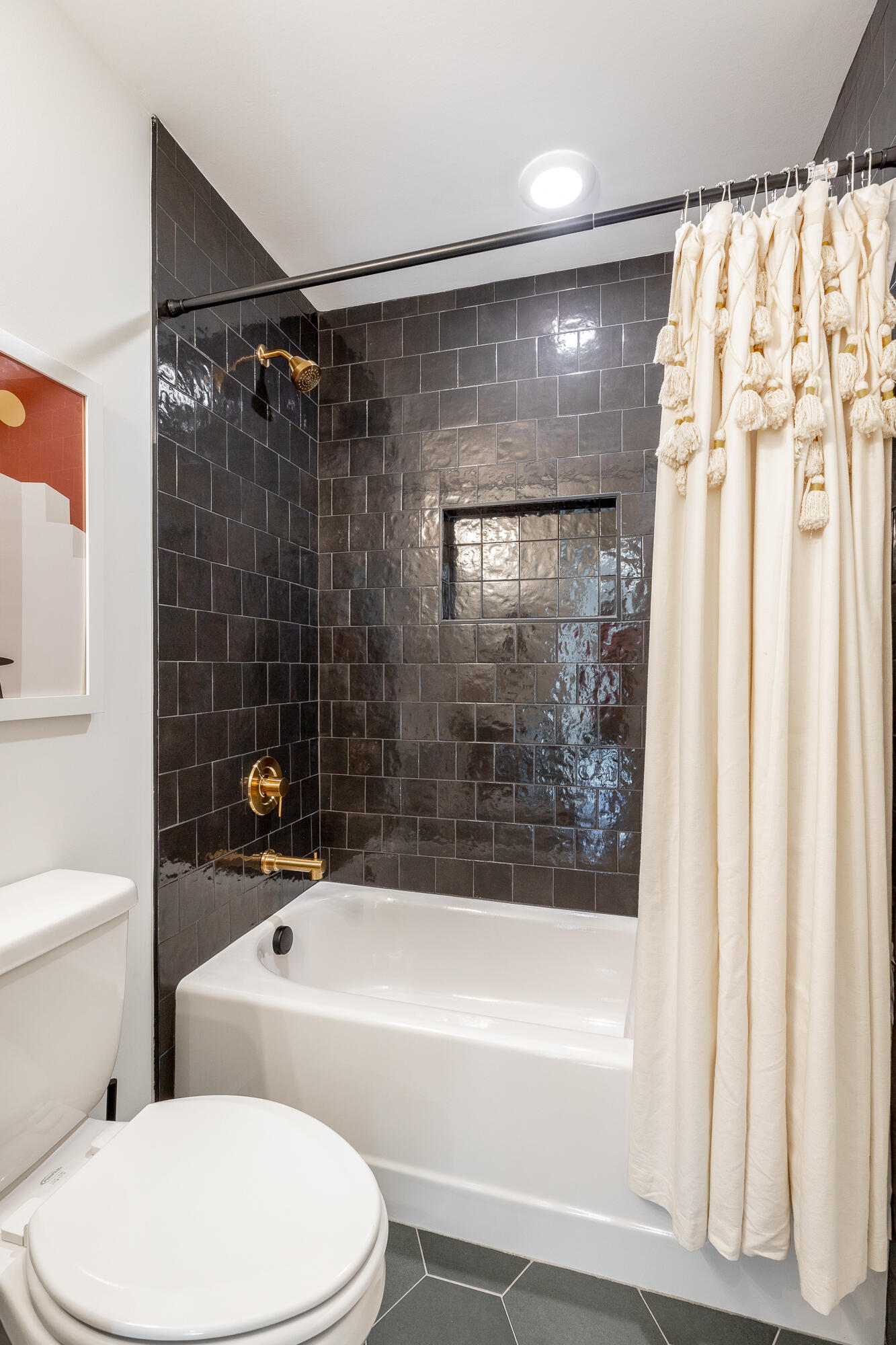 1046 S Seminole Drive