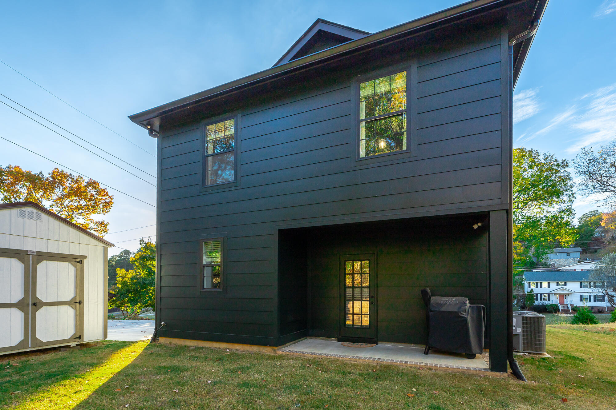 1046 S Seminole Drive