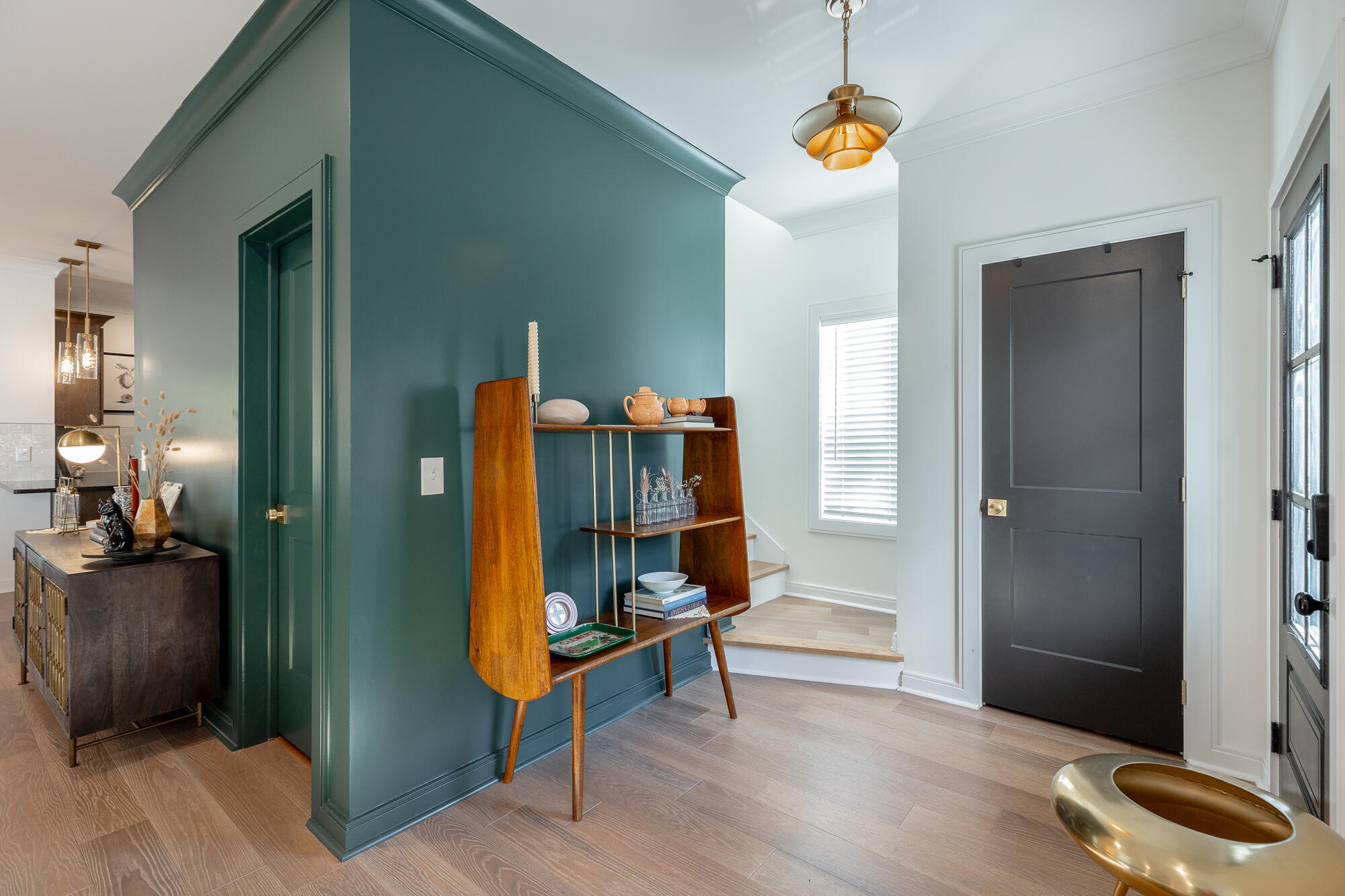 1046 S Seminole Drive