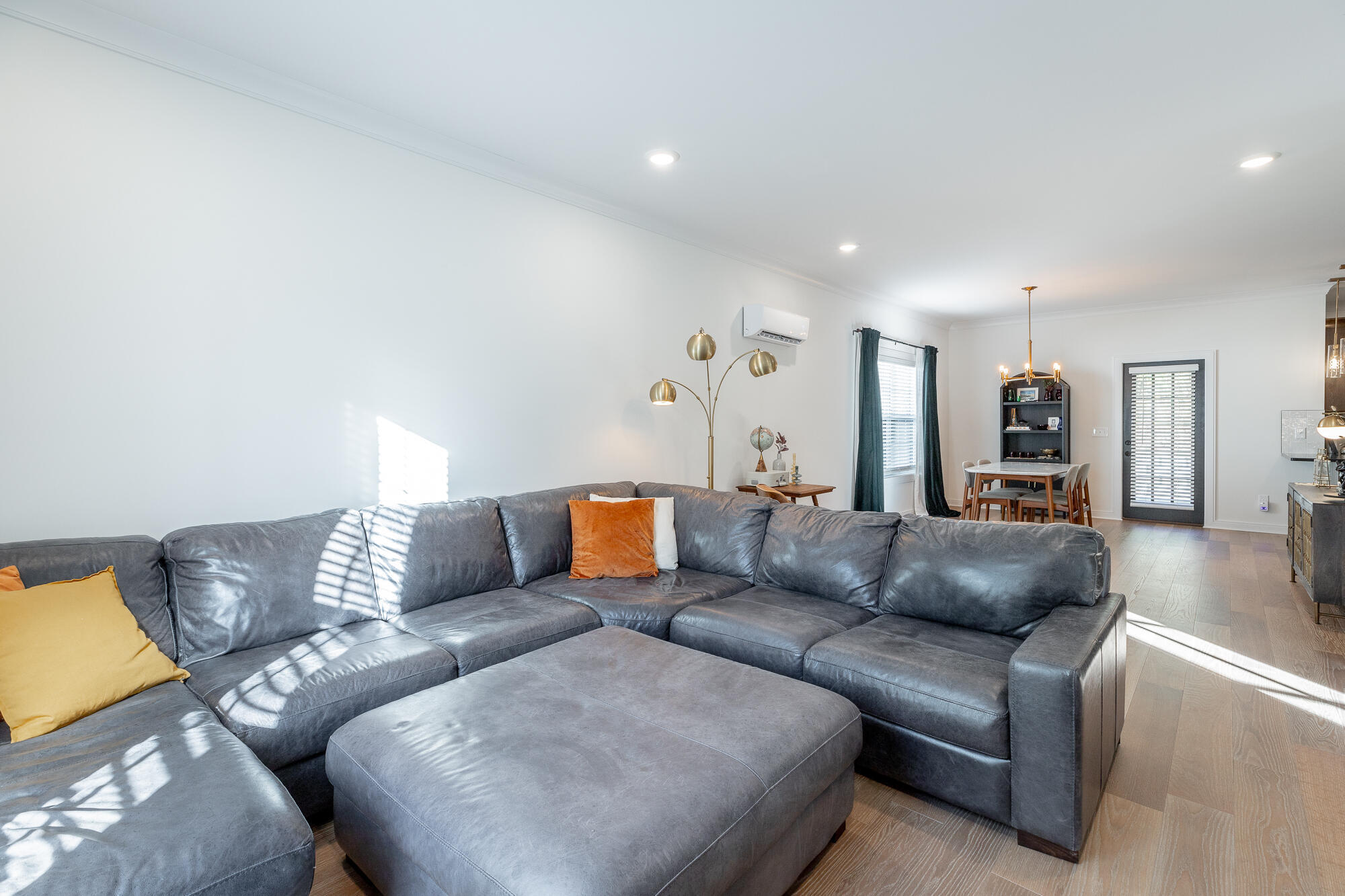 1046 S Seminole Drive