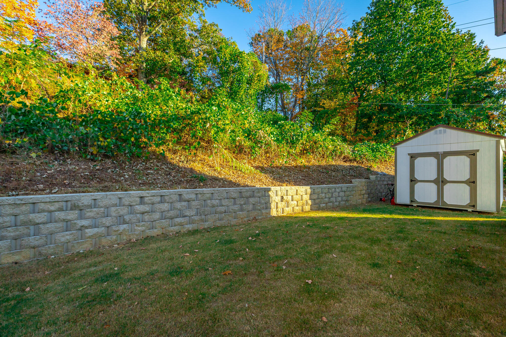 1046 S Seminole Drive