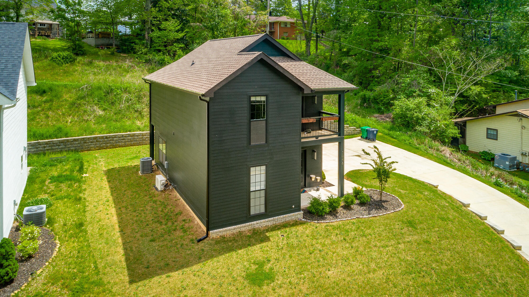 1046 S Seminole Drive