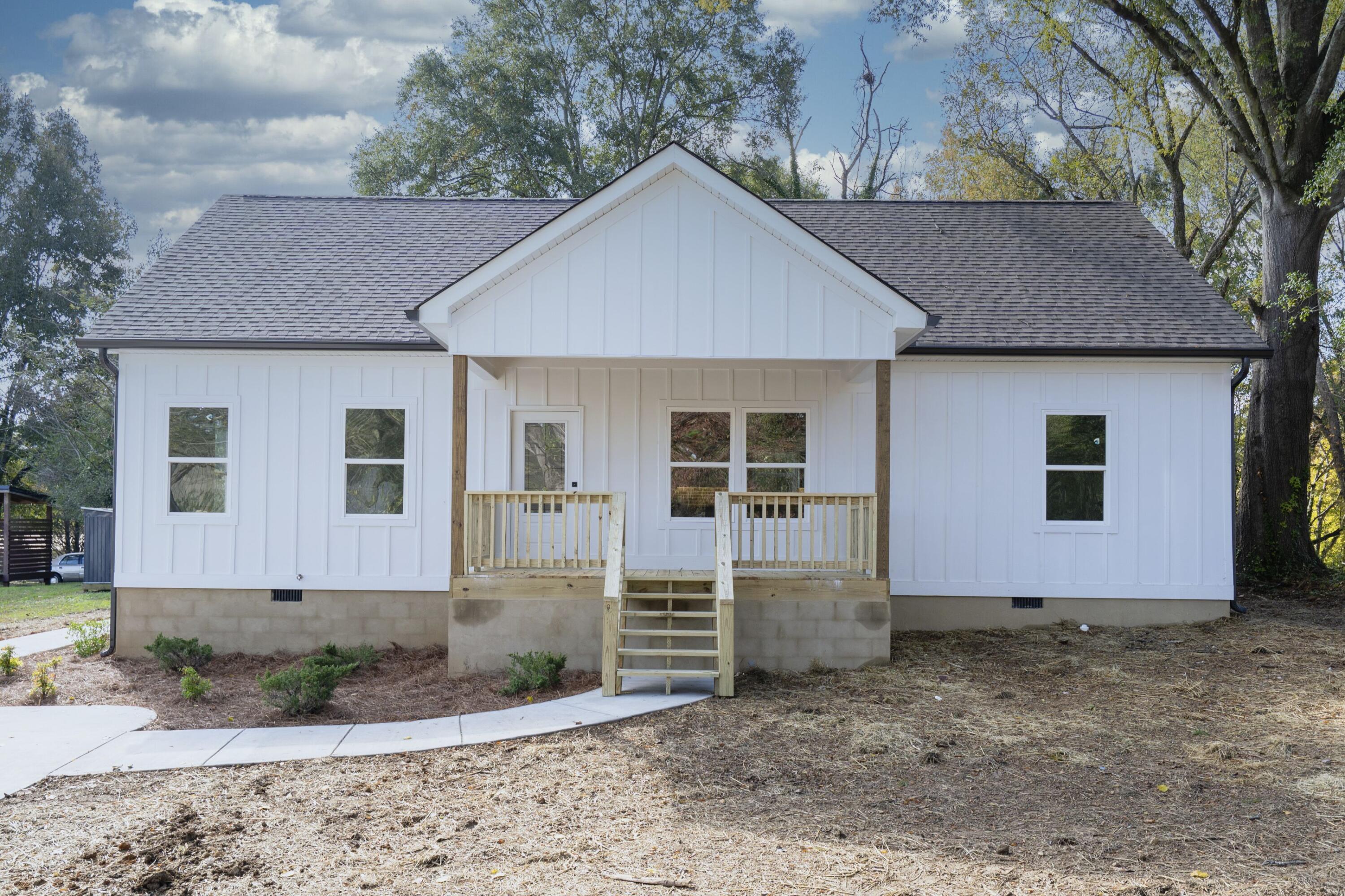 505 Mclemore Street, LaFayette