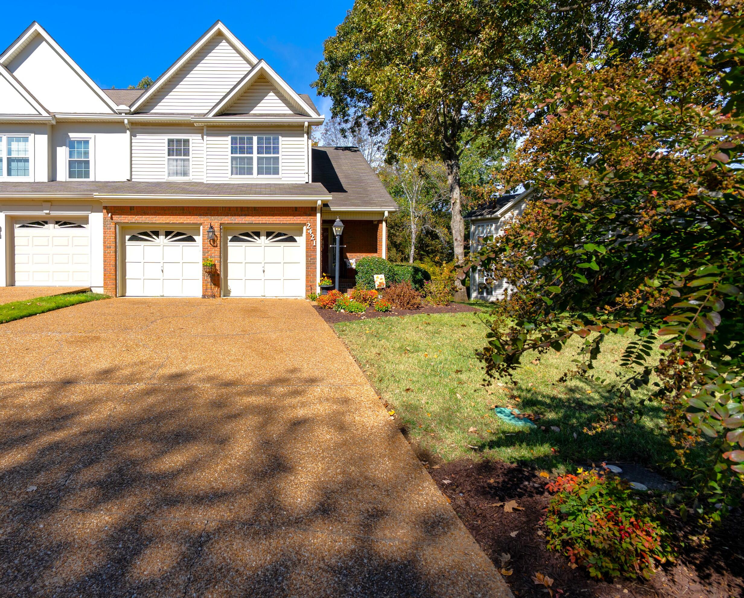 2421 Royal Fern Trail