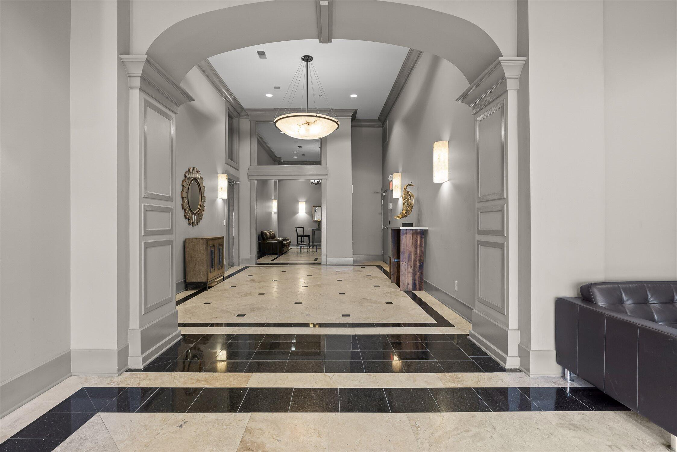 1467 Market Street, 204