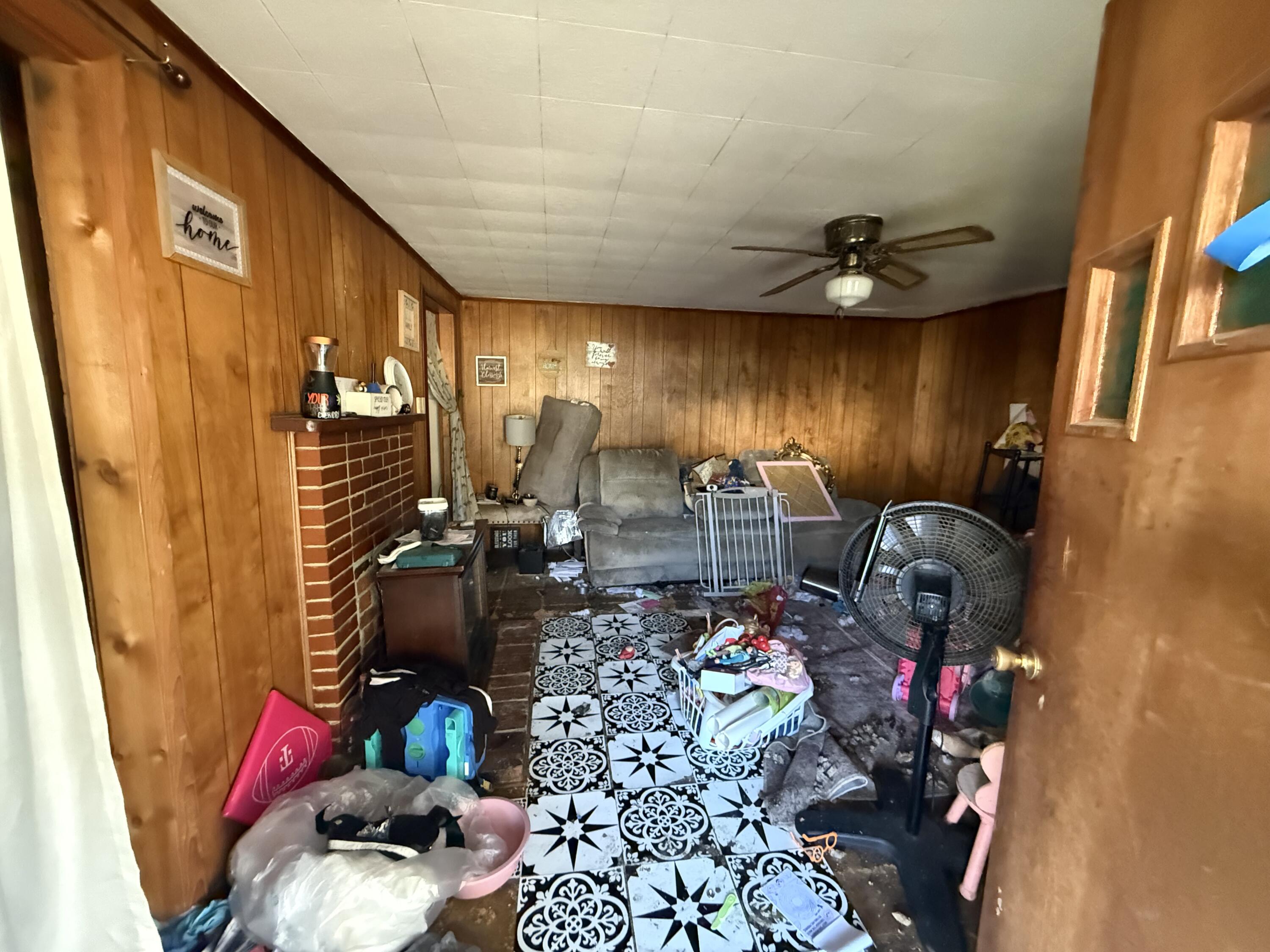 13 N Steele Street, LaFayette