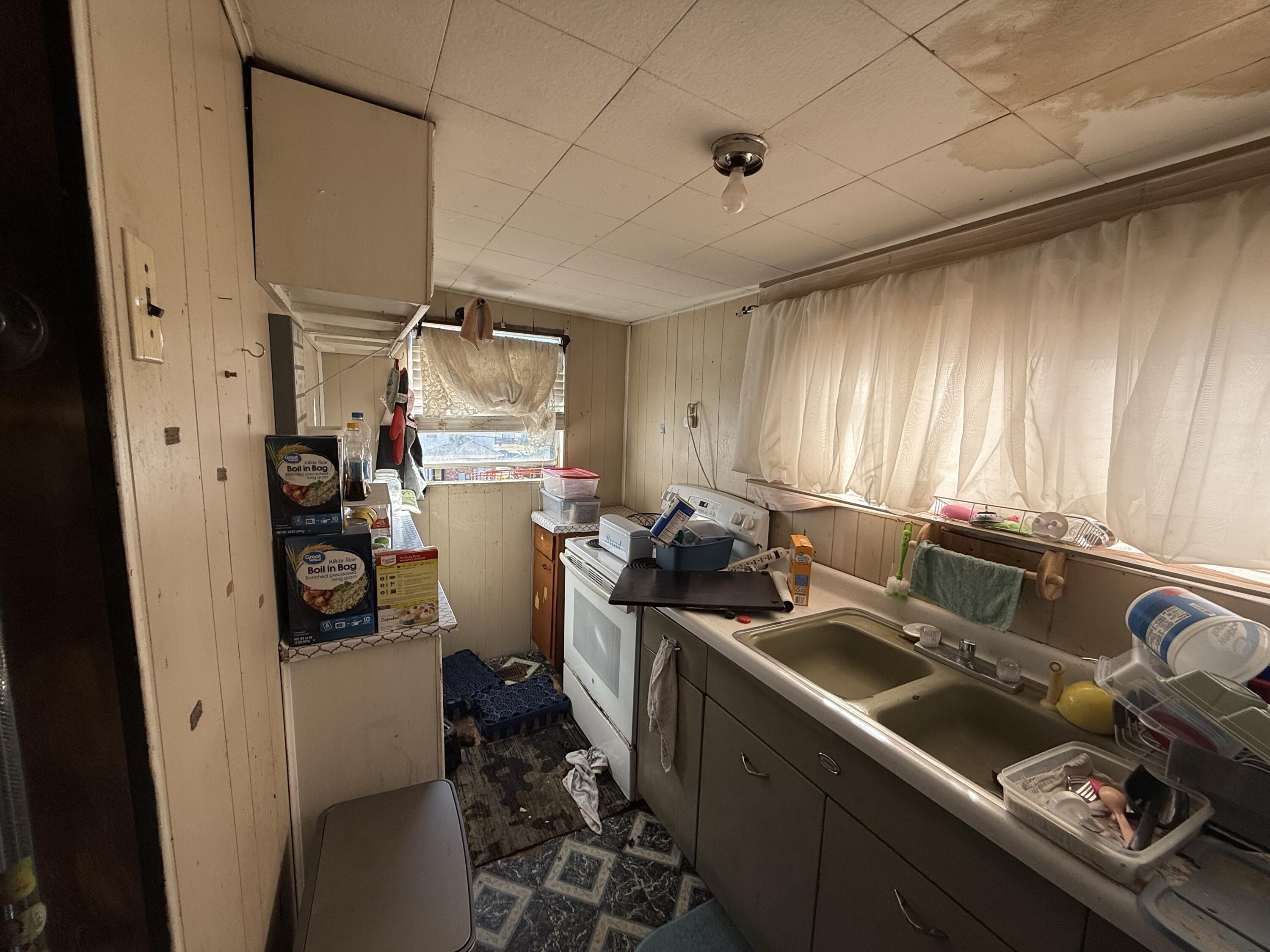 13 N Steele Street, LaFayette