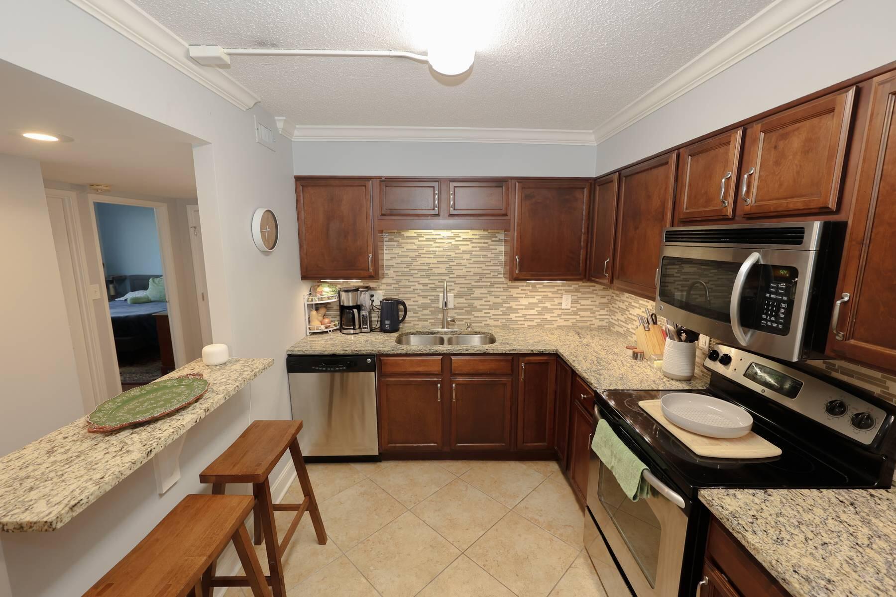 1131 Stringers Ridge Road, 6b