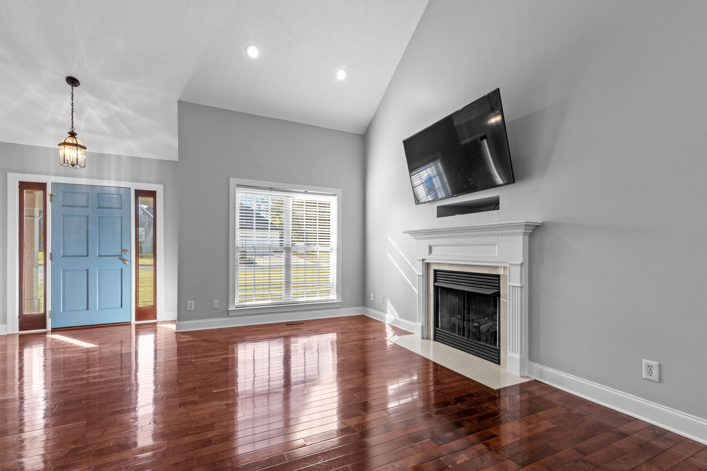 433 Stanford Dr