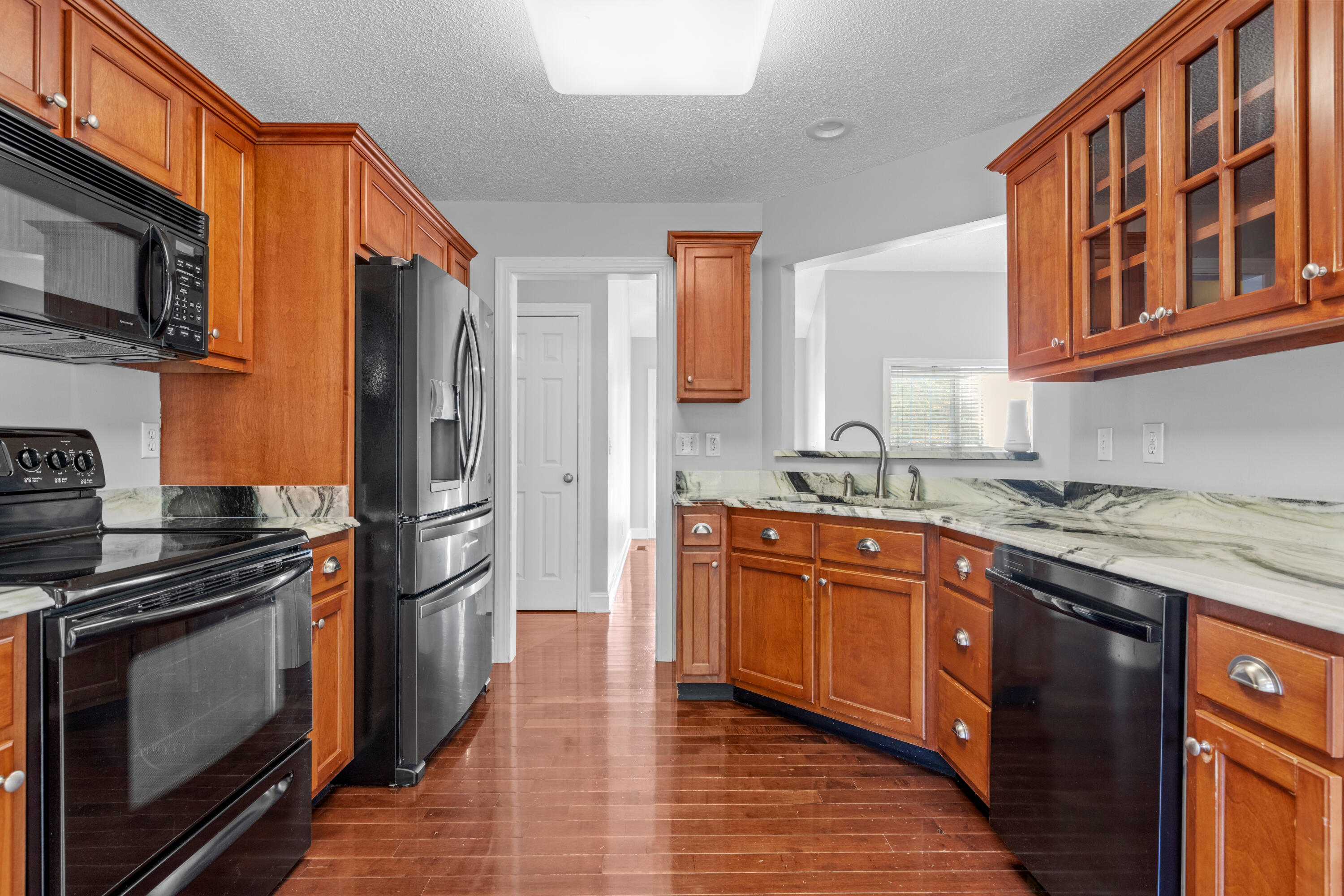 433 Stanford Dr