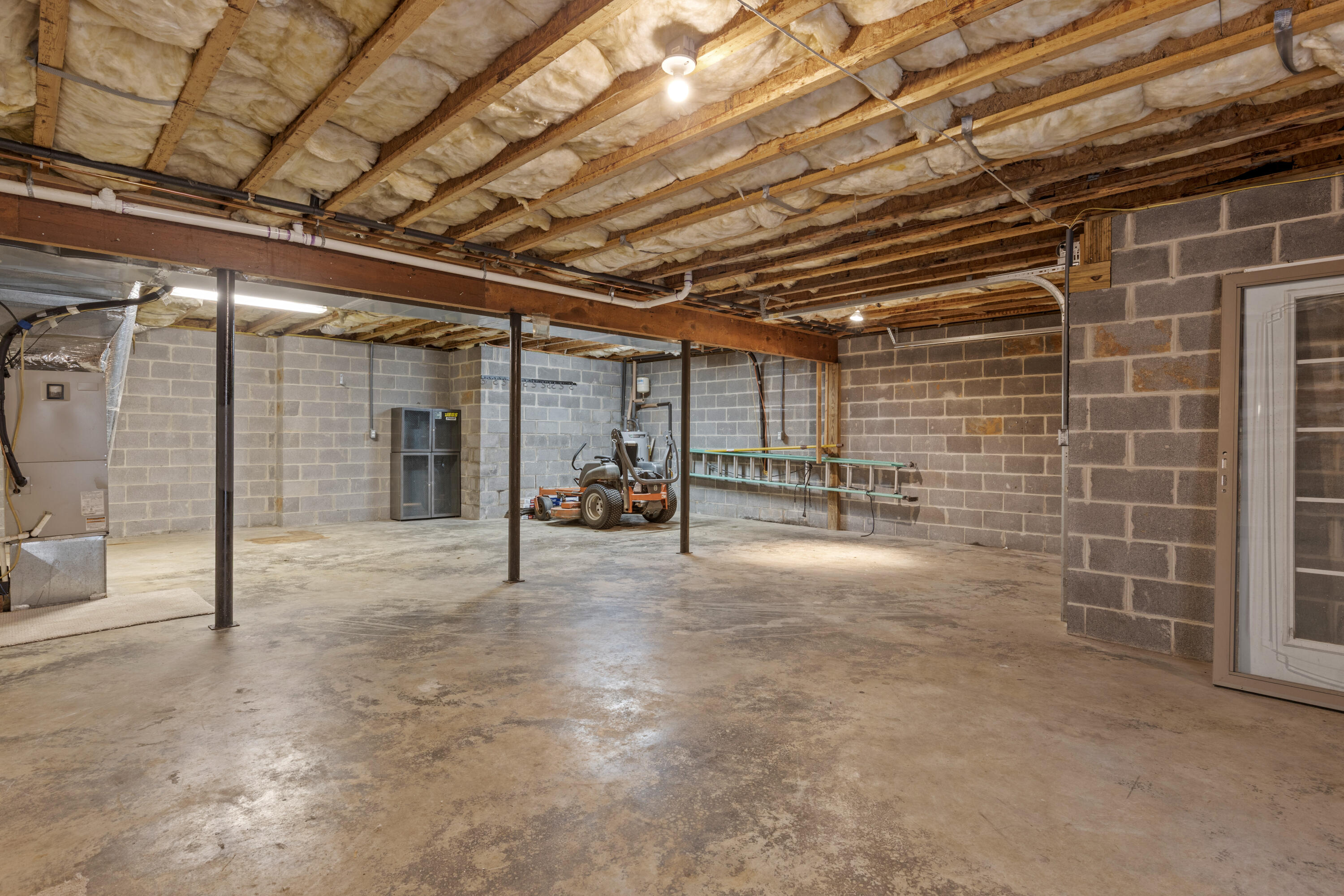433 Stanford Dr