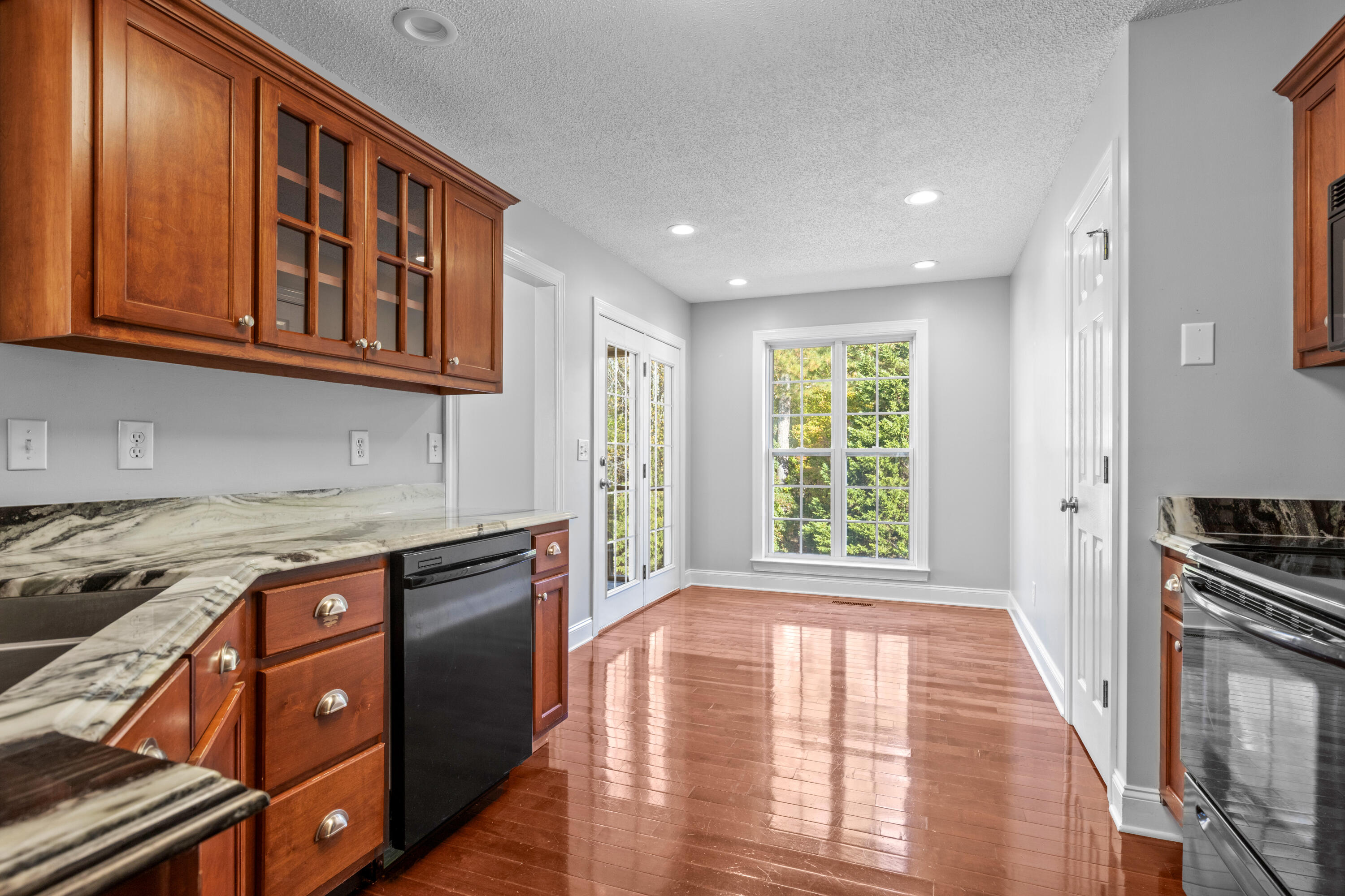 433 Stanford Dr