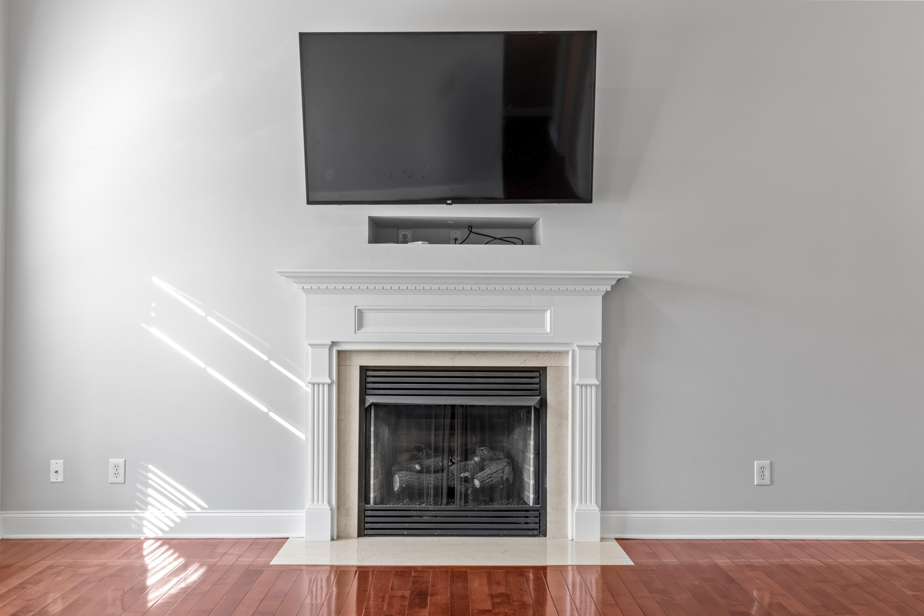 433 Stanford Dr