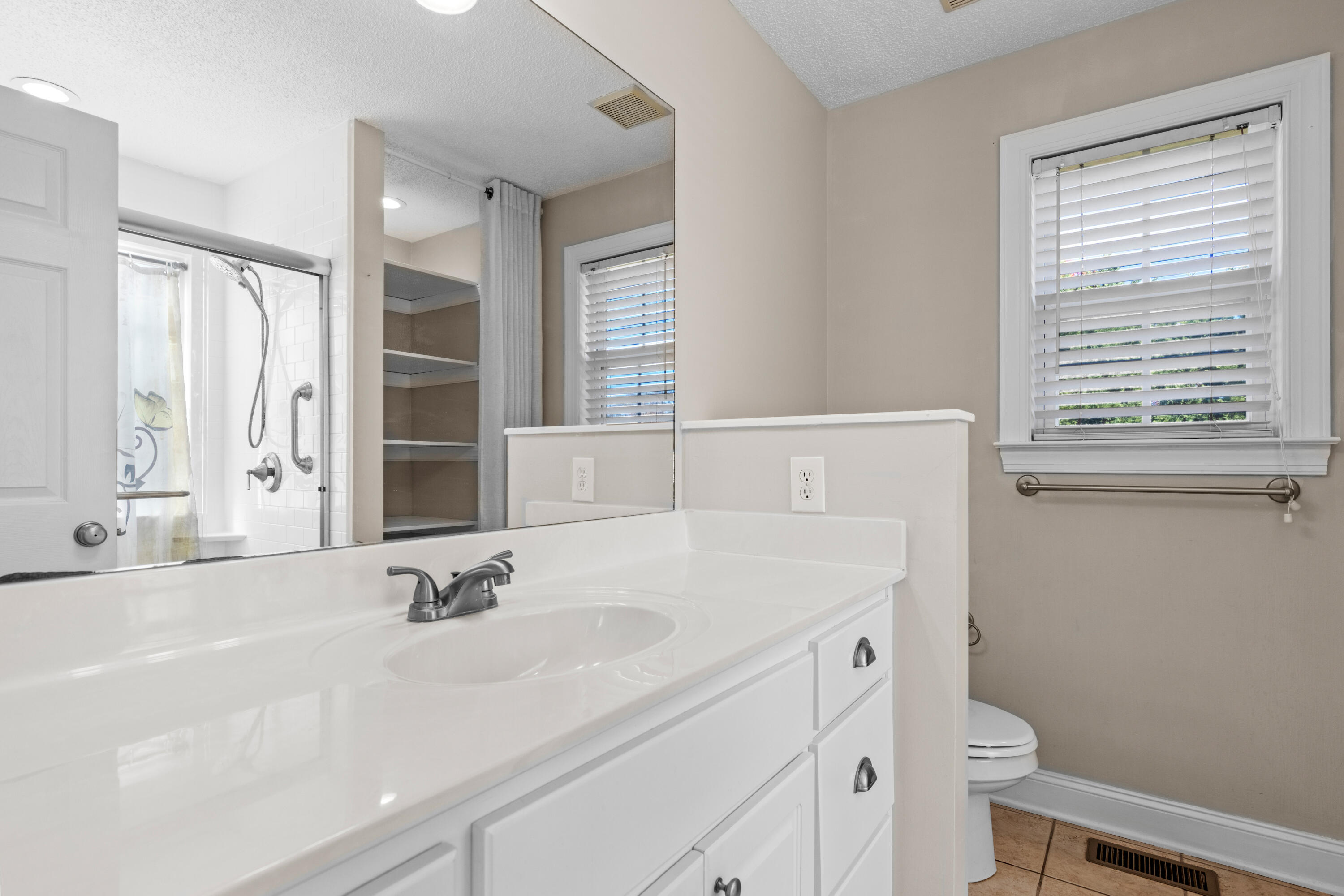 433 Stanford Dr