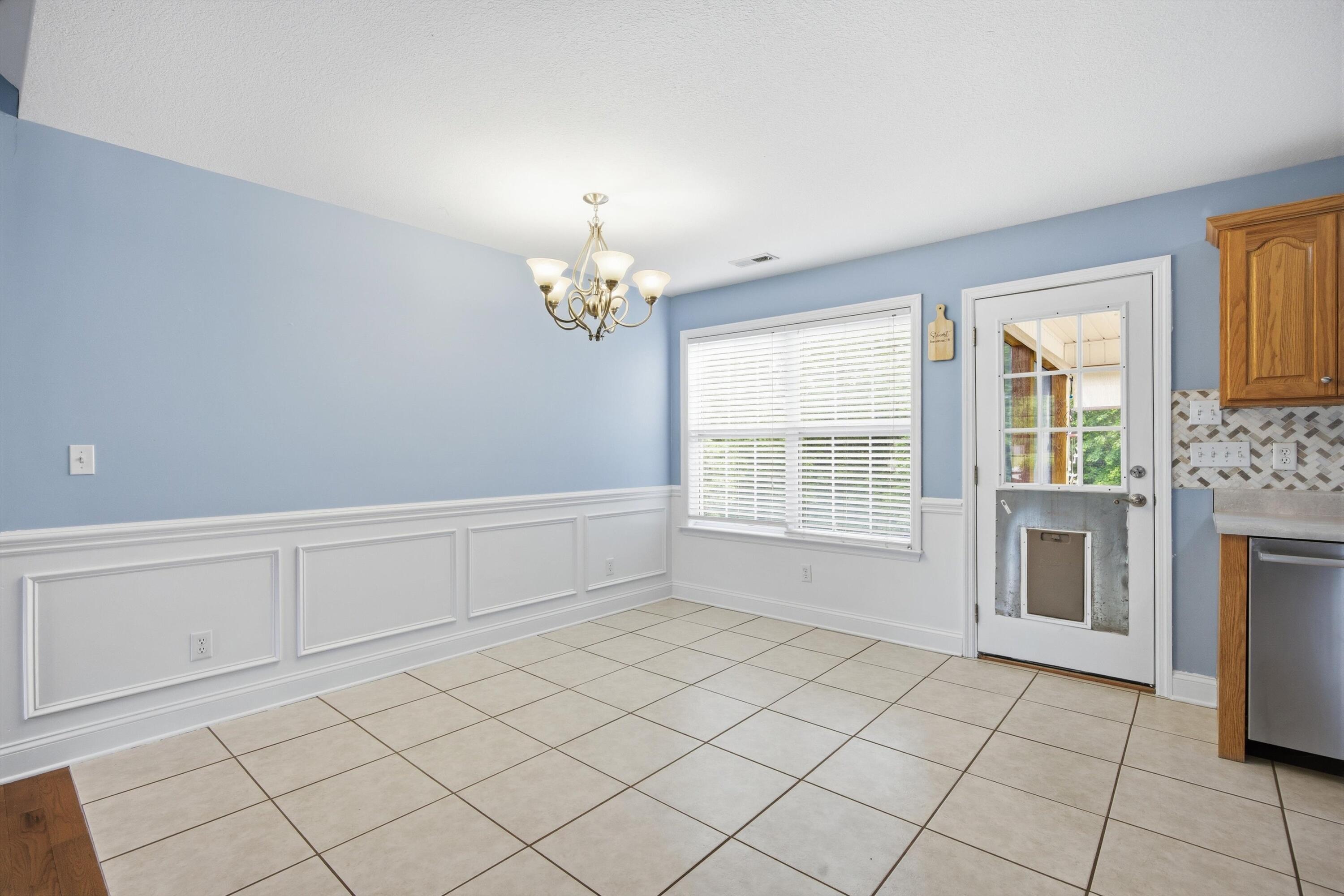 6807 Grazing Lane
