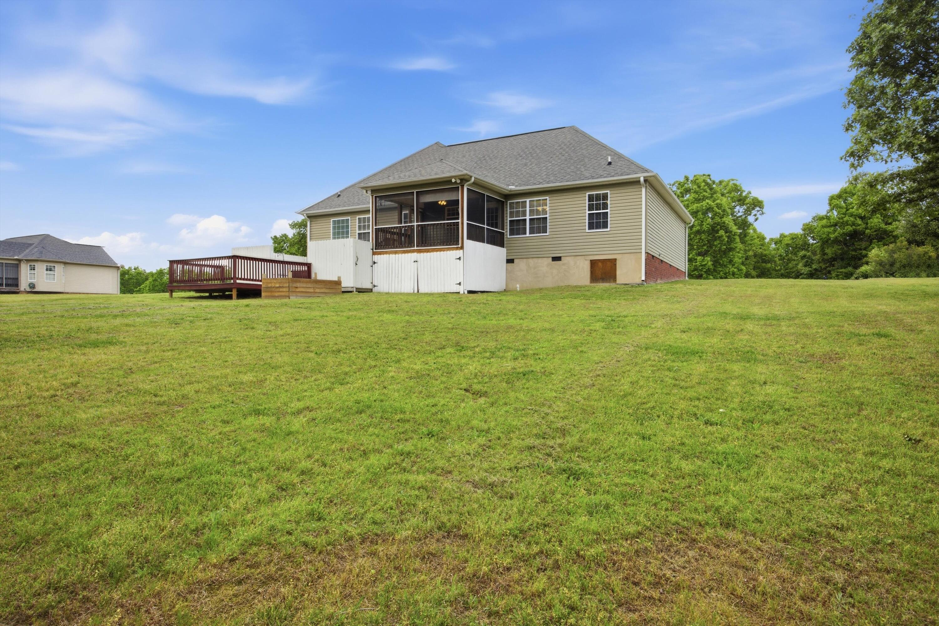 6807 Grazing Lane