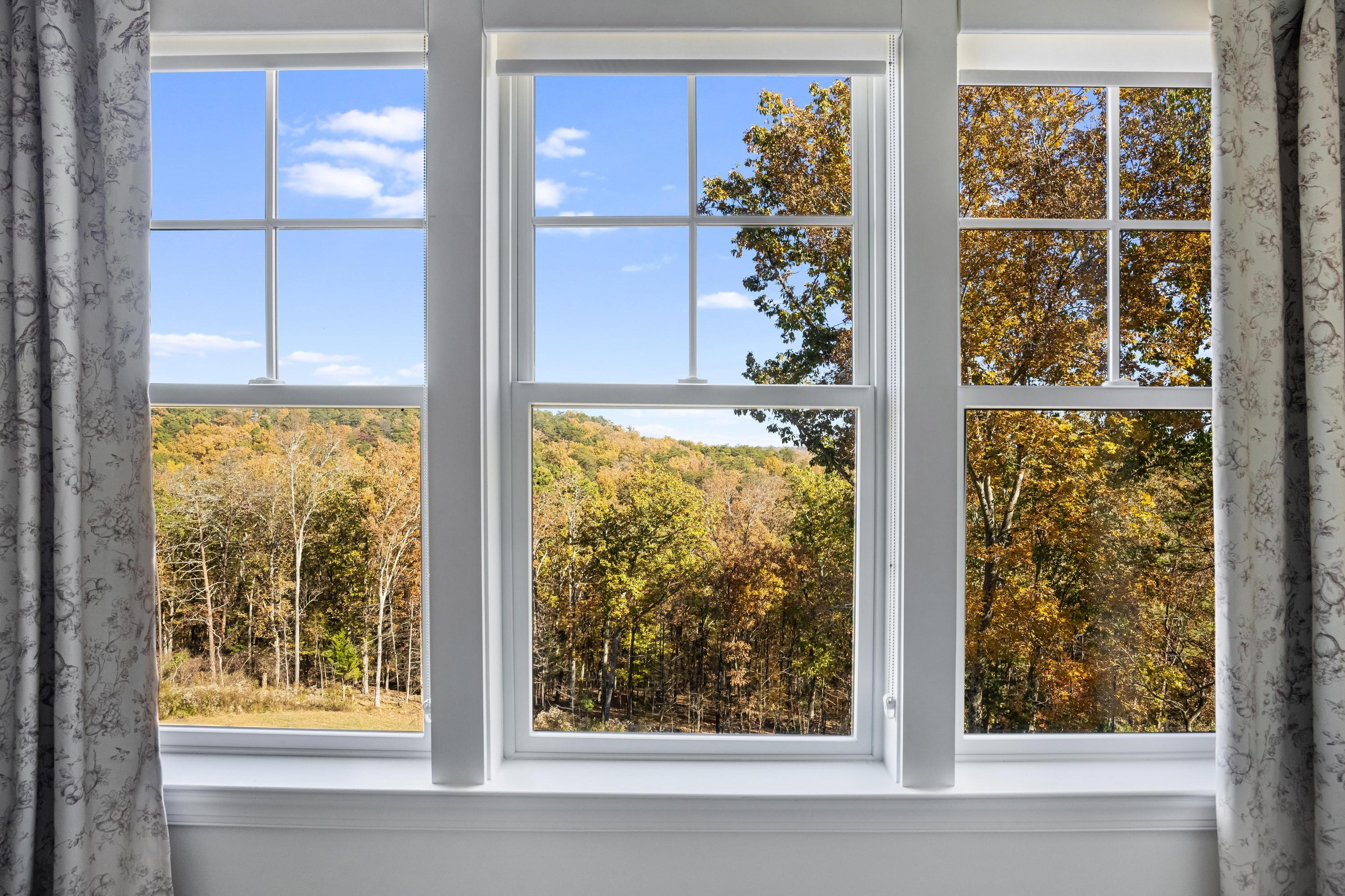 2214 Horizons View Drive