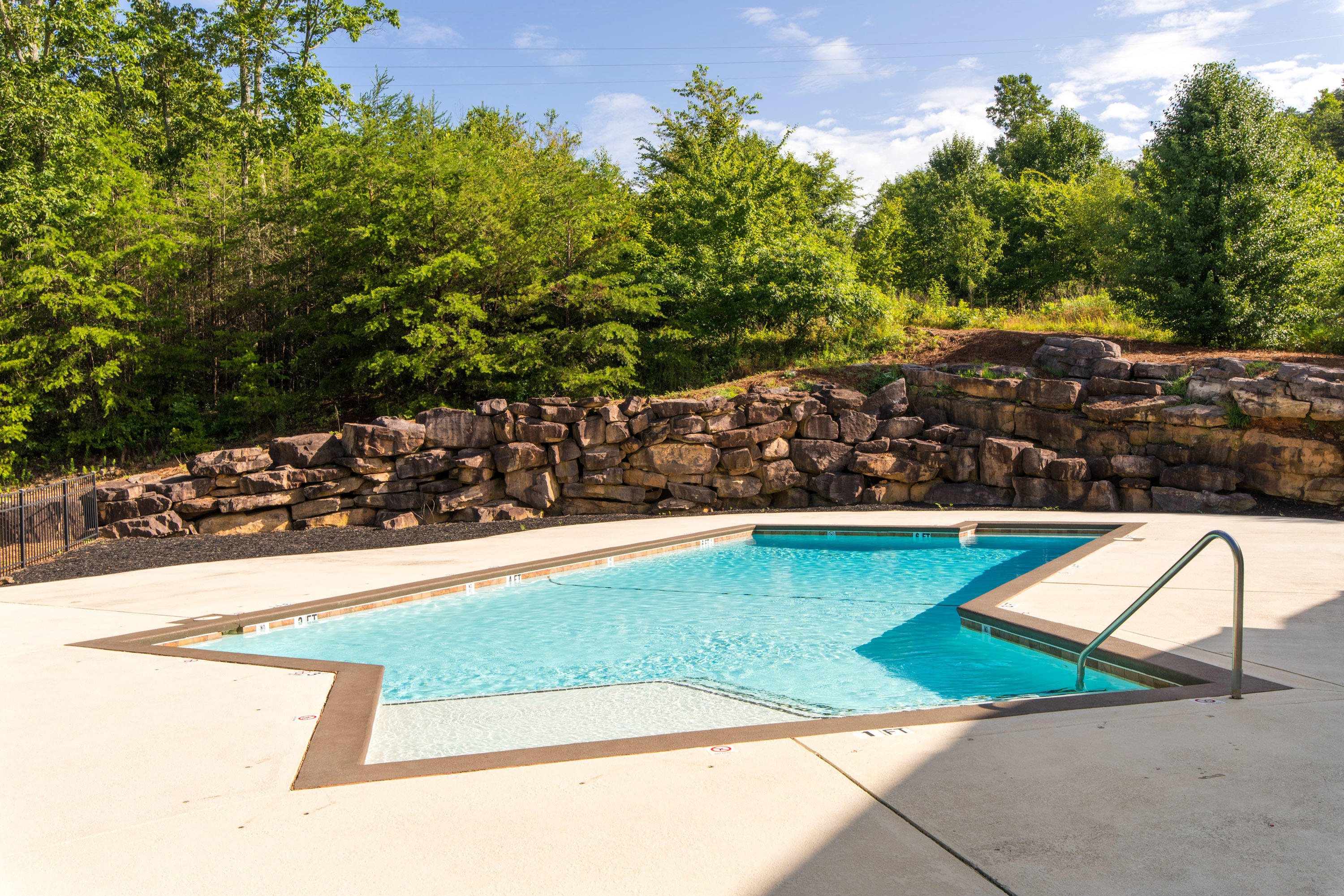 2214 Horizons View Drive