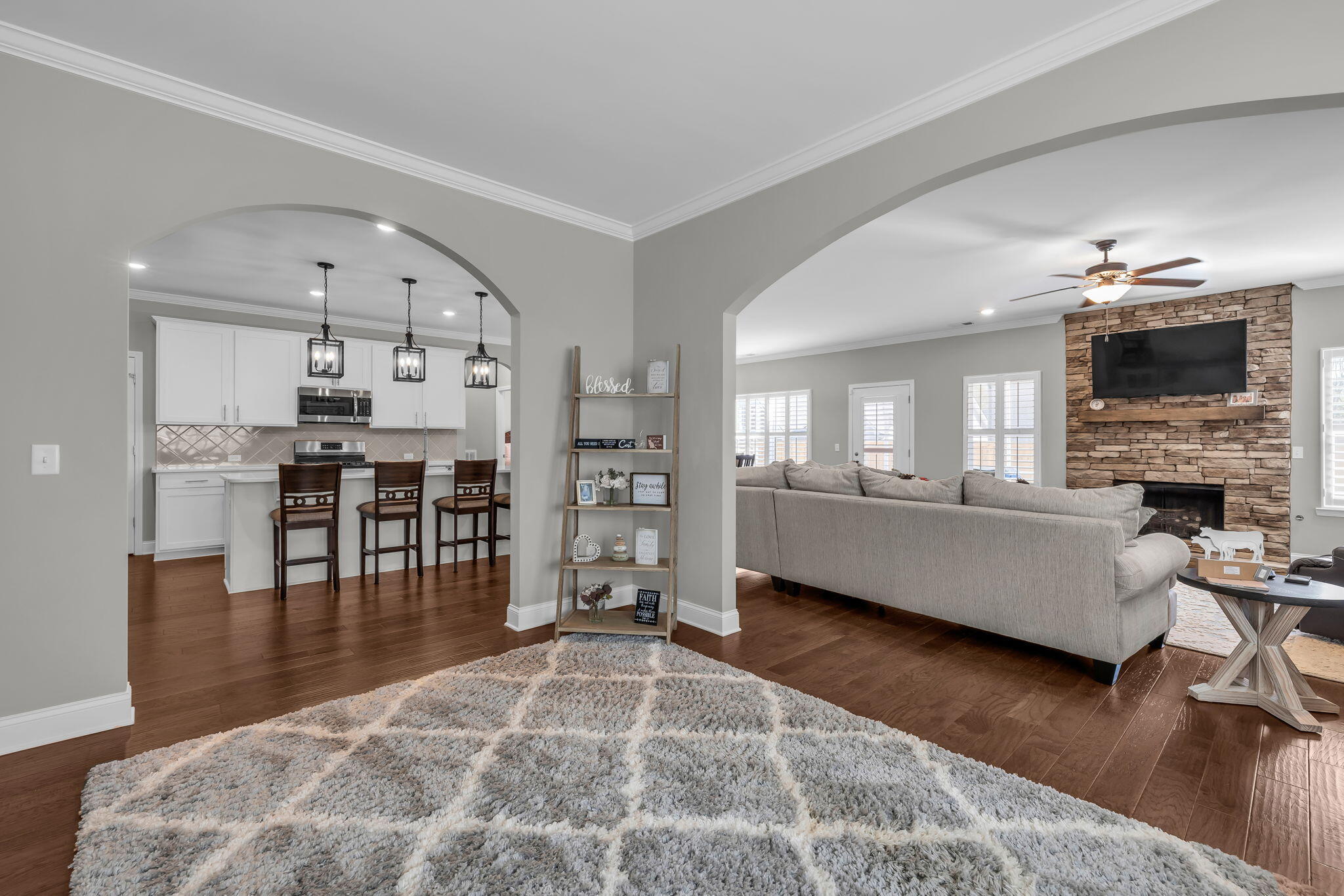 1545 Buttonwood Loop