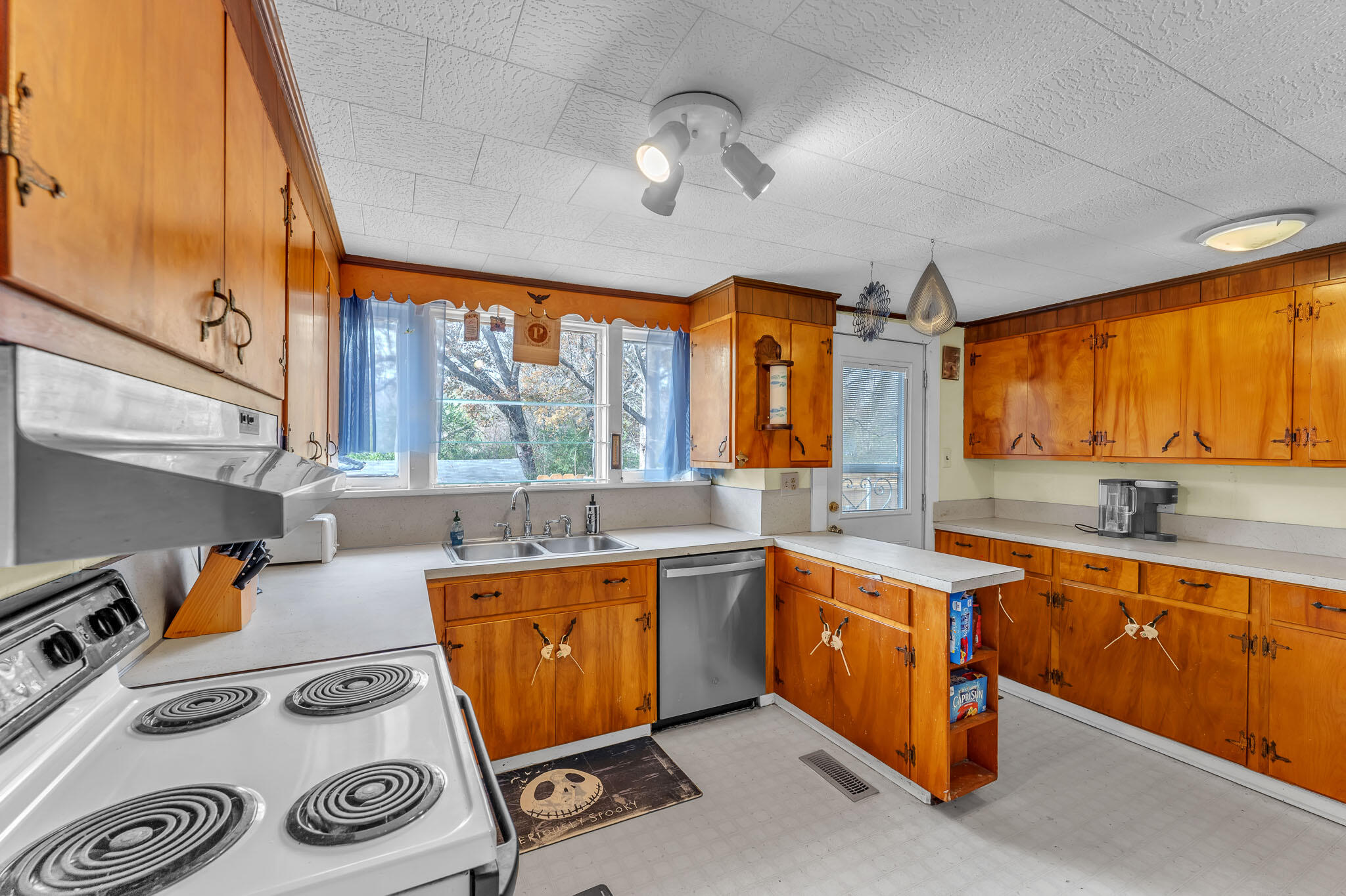 125 Passons Road