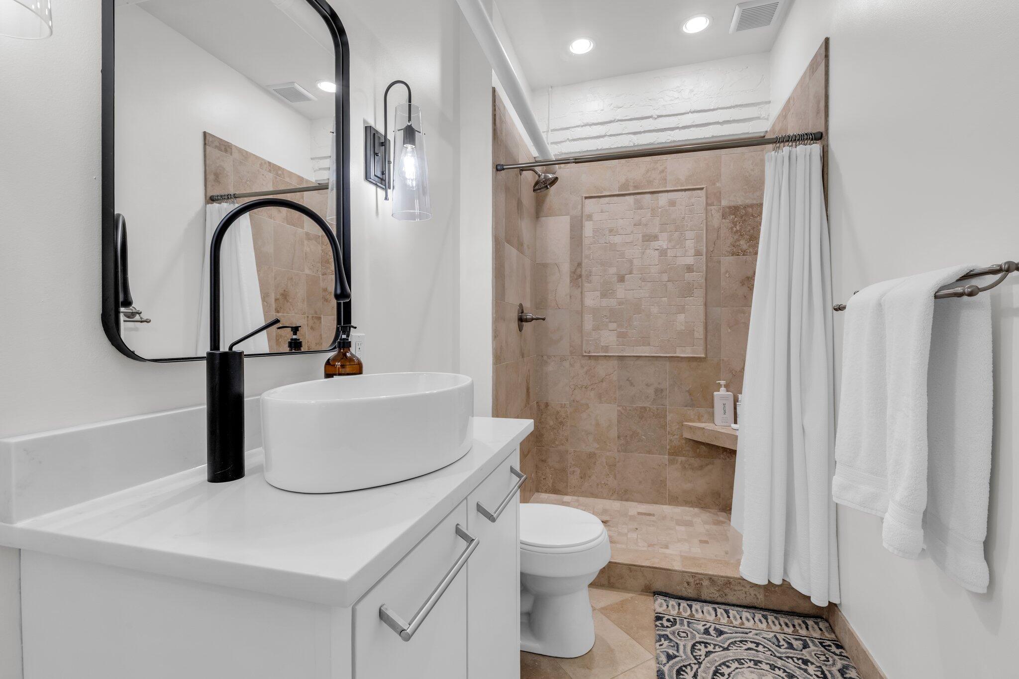 55 E Main Street, #208