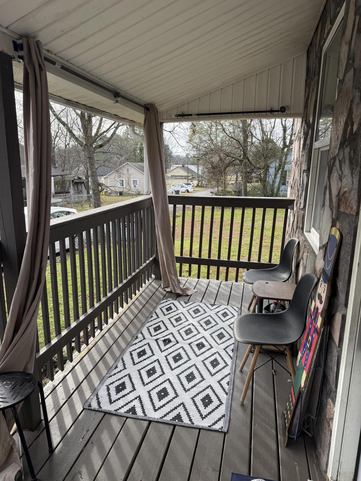 306 Cedar Street, LaFayette