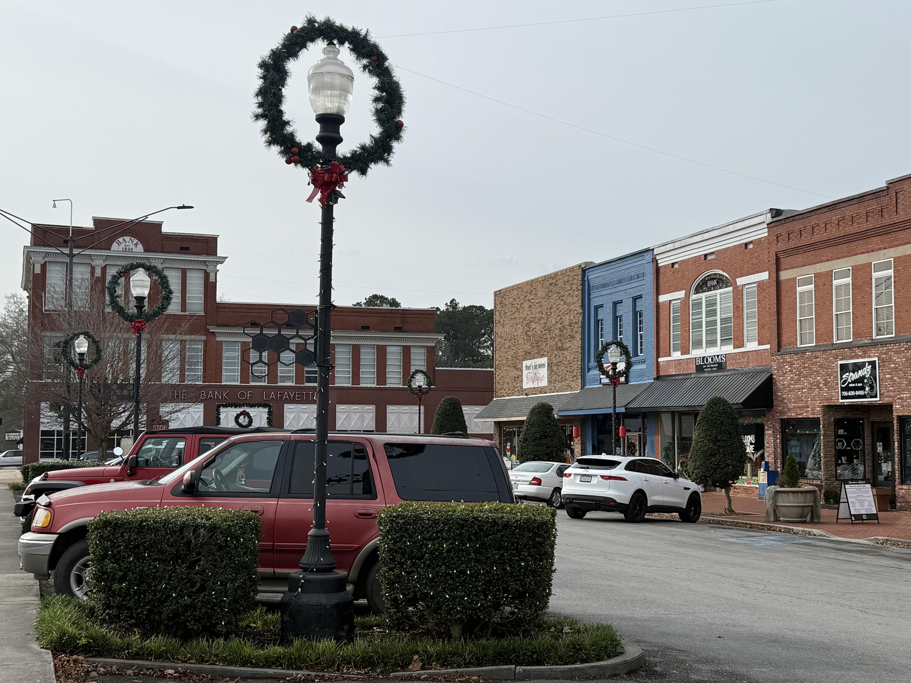 306 Cedar Street, LaFayette
