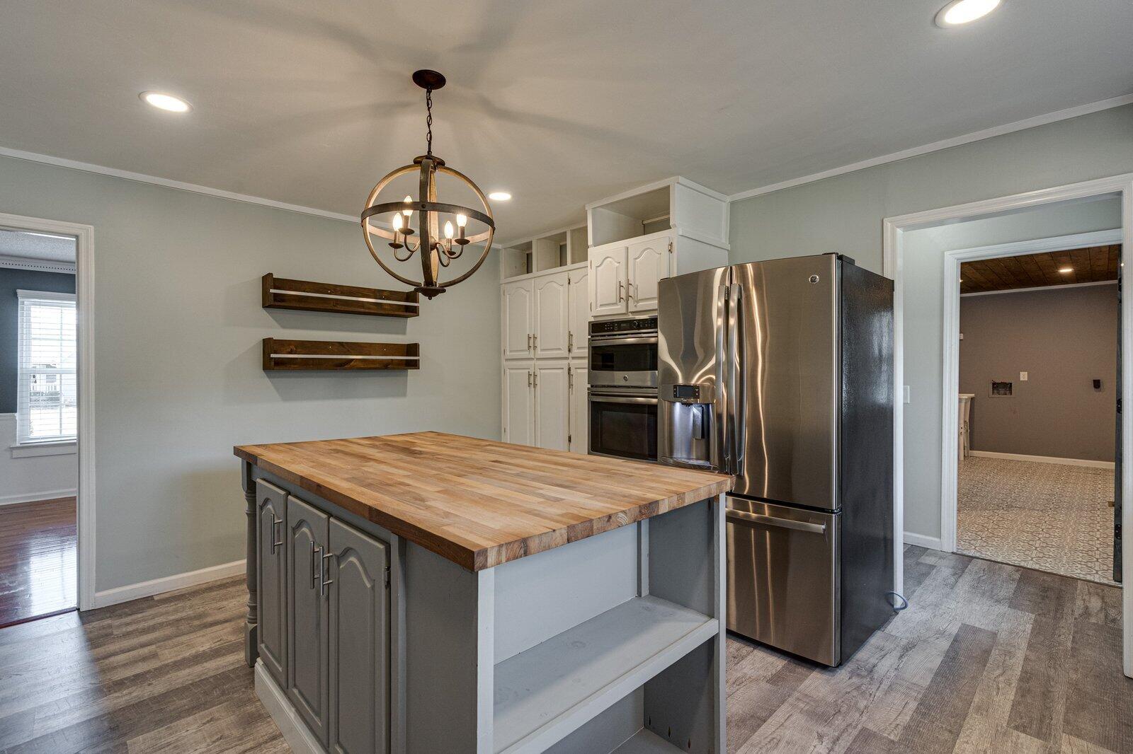 437 Valleybrook Road