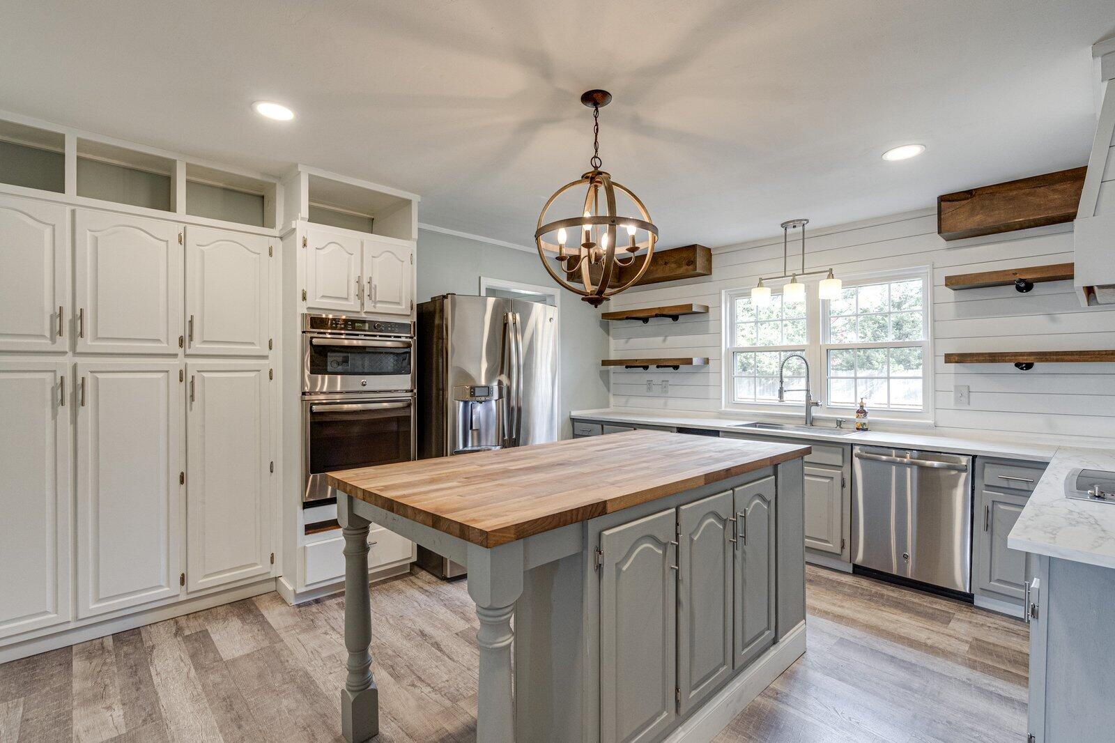 437 Valleybrook Road