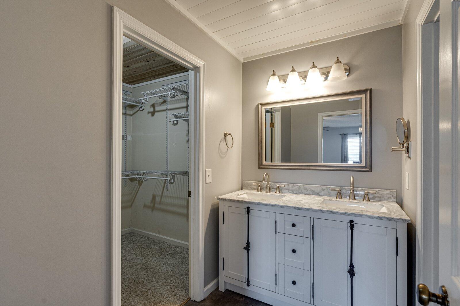 437 Valleybrook Road