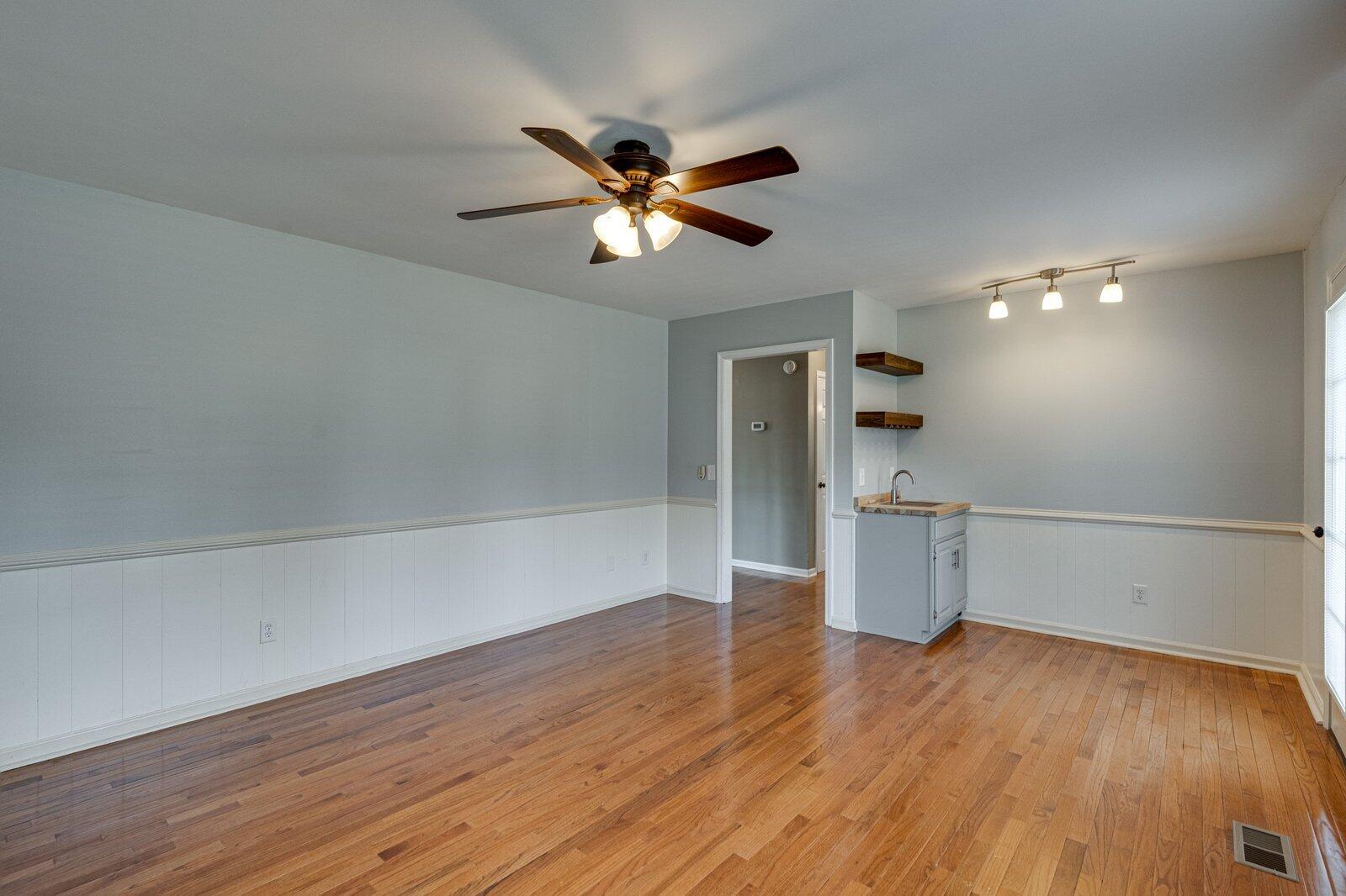 437 Valleybrook Road