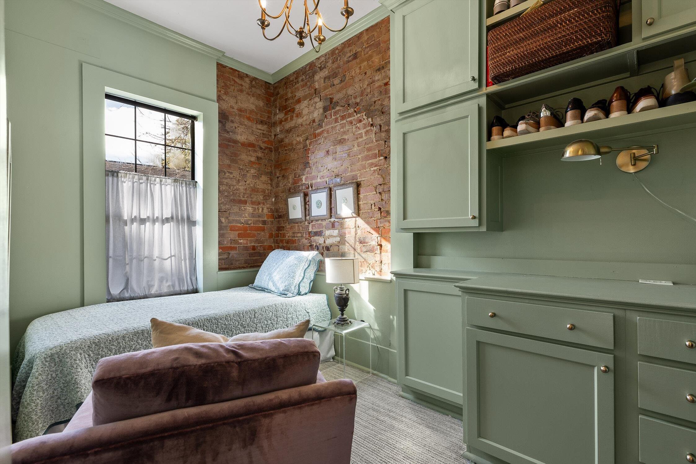 4415 Saint Elmo Avenue