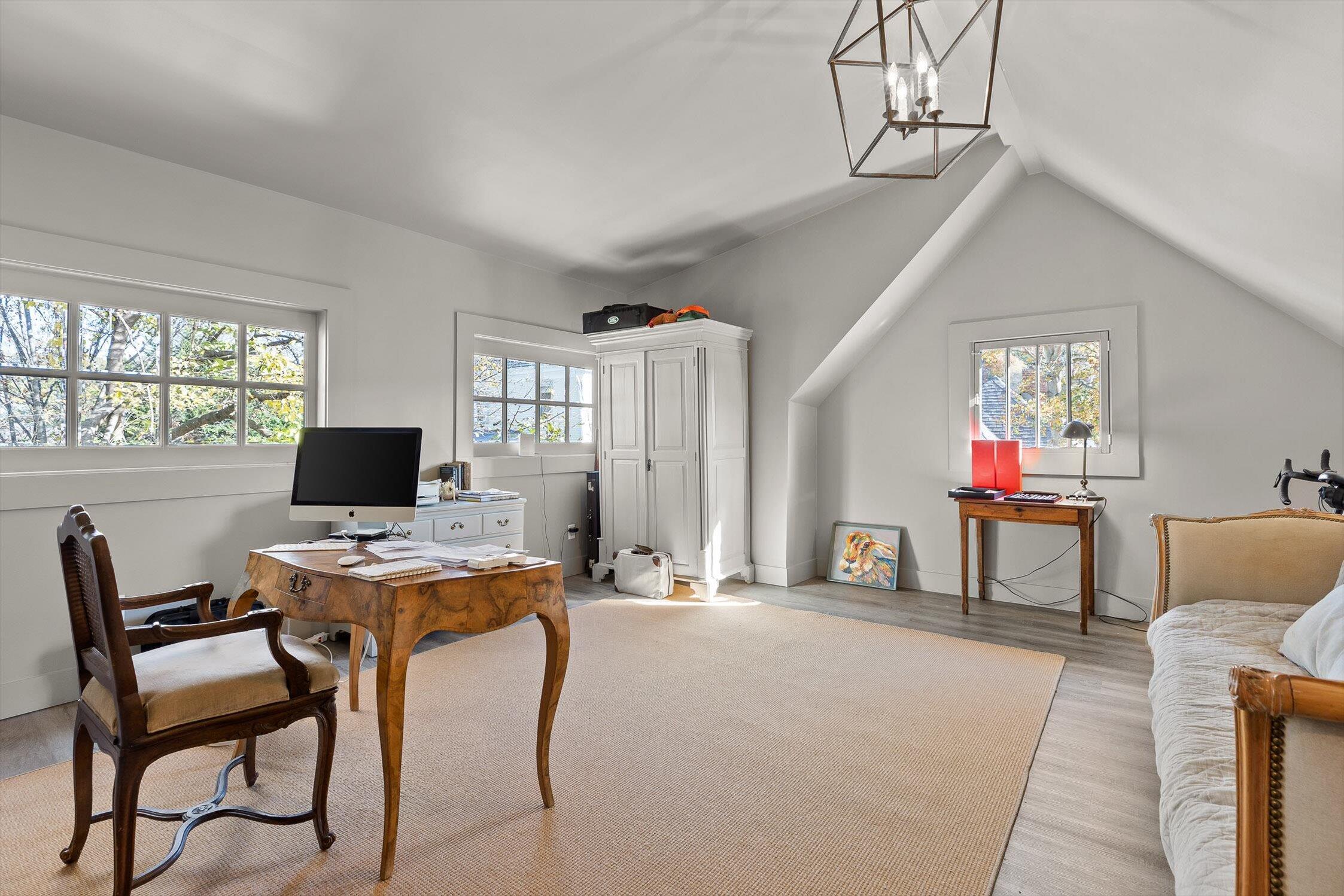 4415 Saint Elmo Avenue