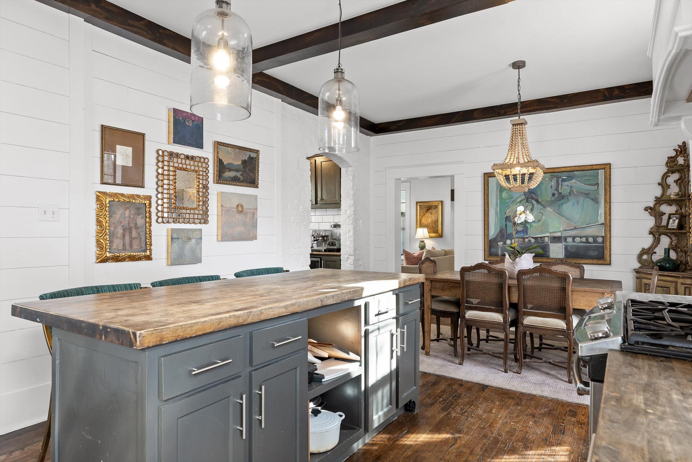 4415 Saint Elmo Avenue