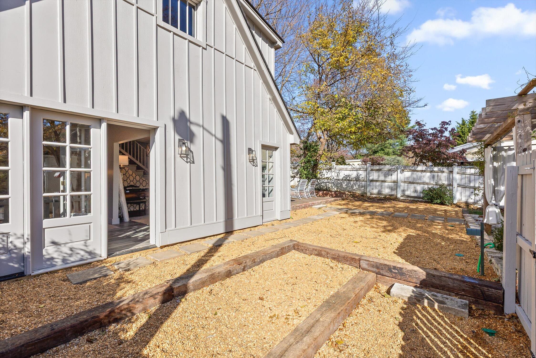 4415 Saint Elmo Avenue