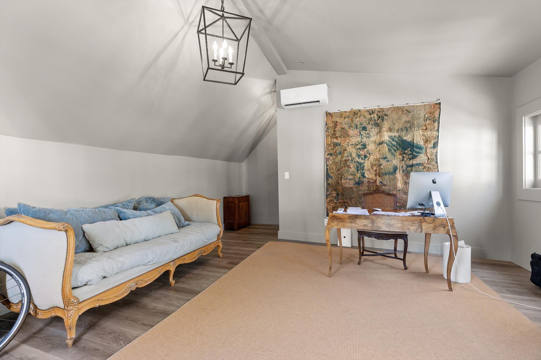 4415 Saint Elmo Avenue