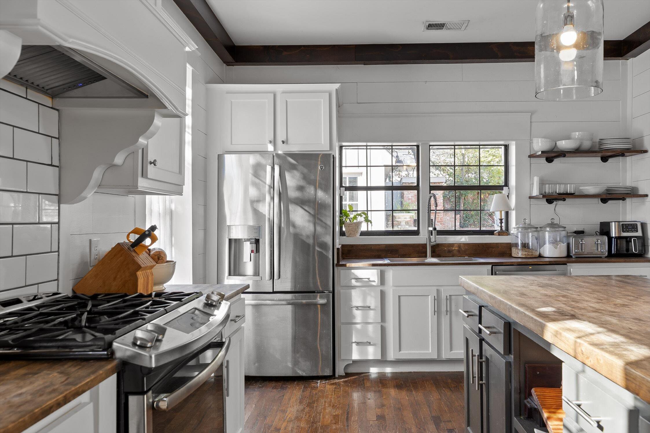 4415 Saint Elmo Avenue